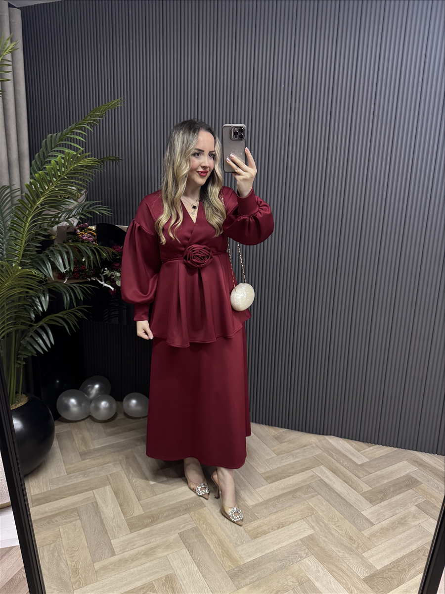 Gül Detaylı Etekli Takım Bordo