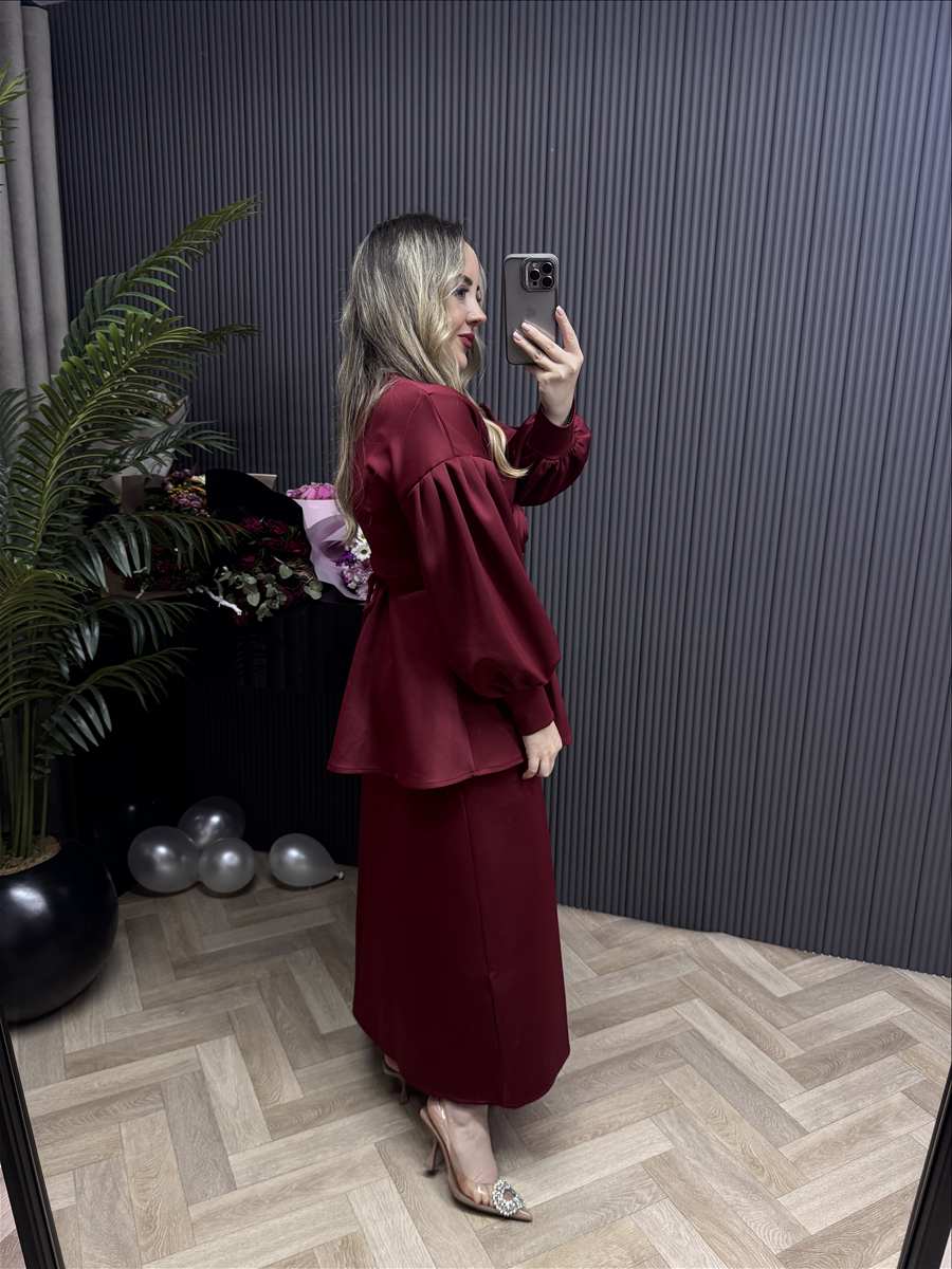 Gül Detaylı Etekli Takım Bordo