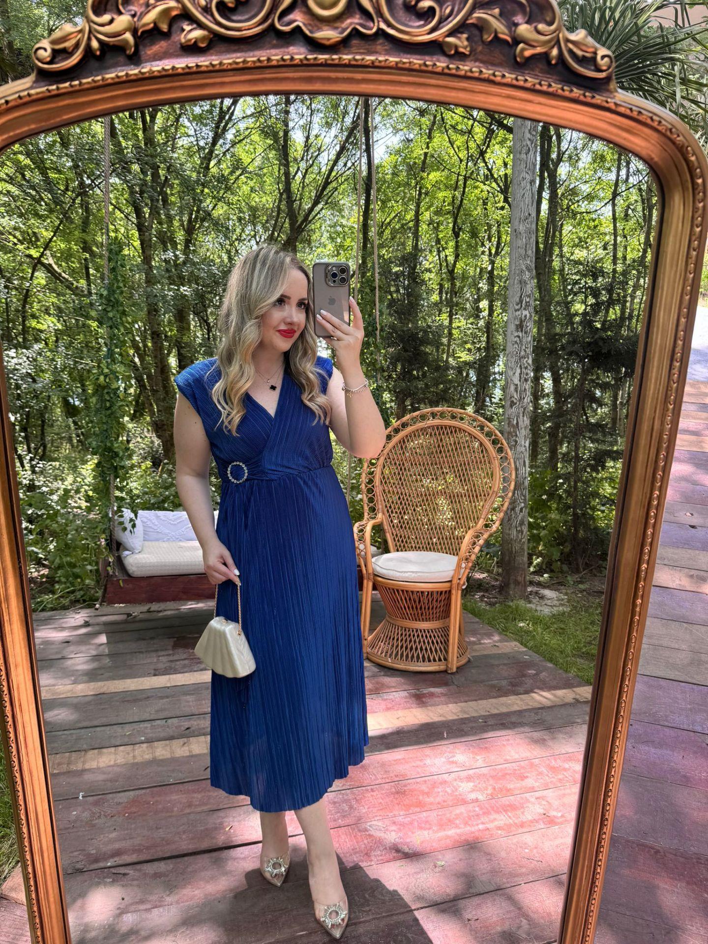 GÜMÜŞ TOKALI VATKALI PİLİSE SAKS MAVİ ELBİSE