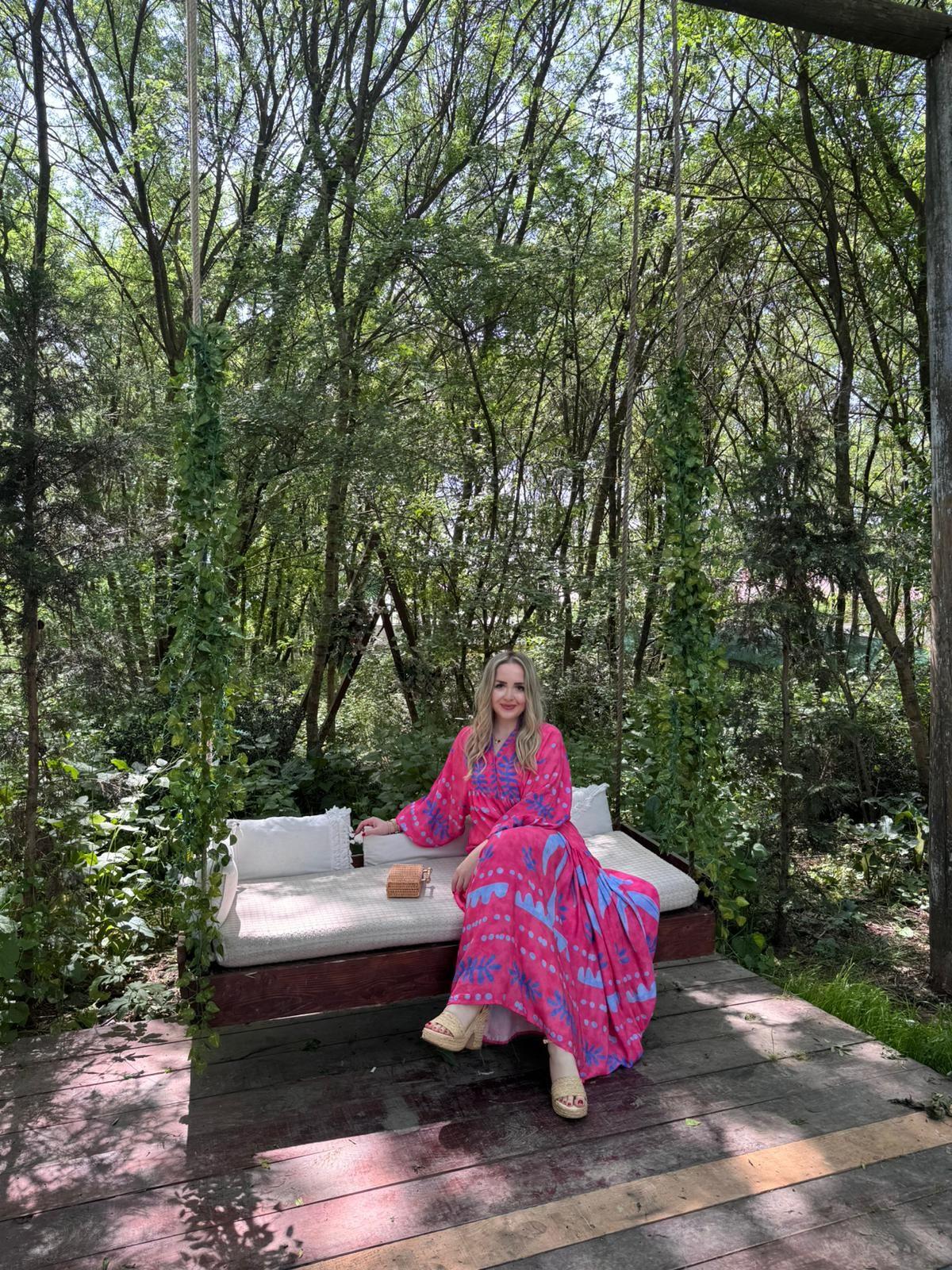 KATLEYA MODEL PEMBE MAVİ DESENLİ ELBİSE