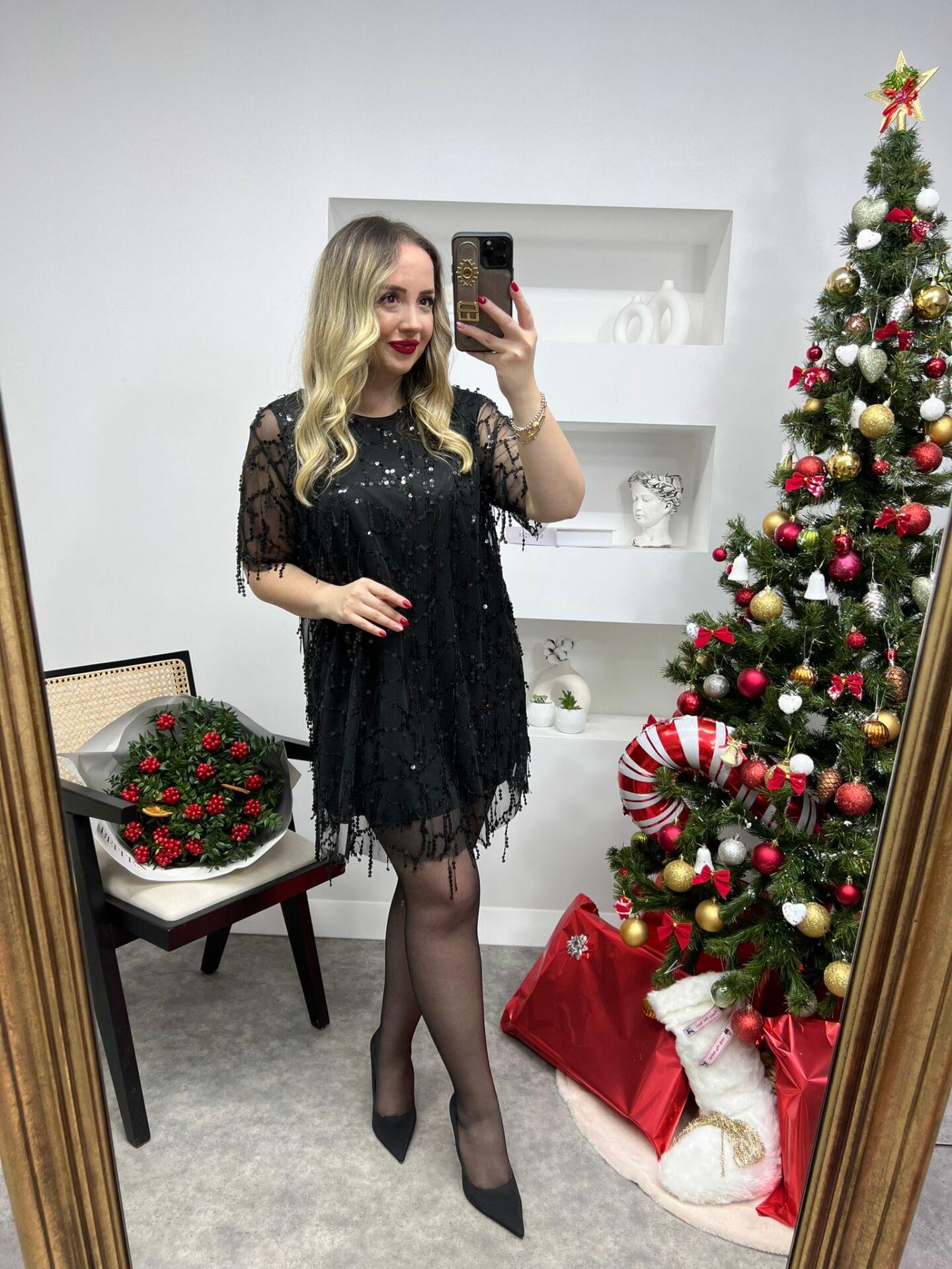 KISA KOLLU SAÇAKLI PAYETLİ ELBİSE
