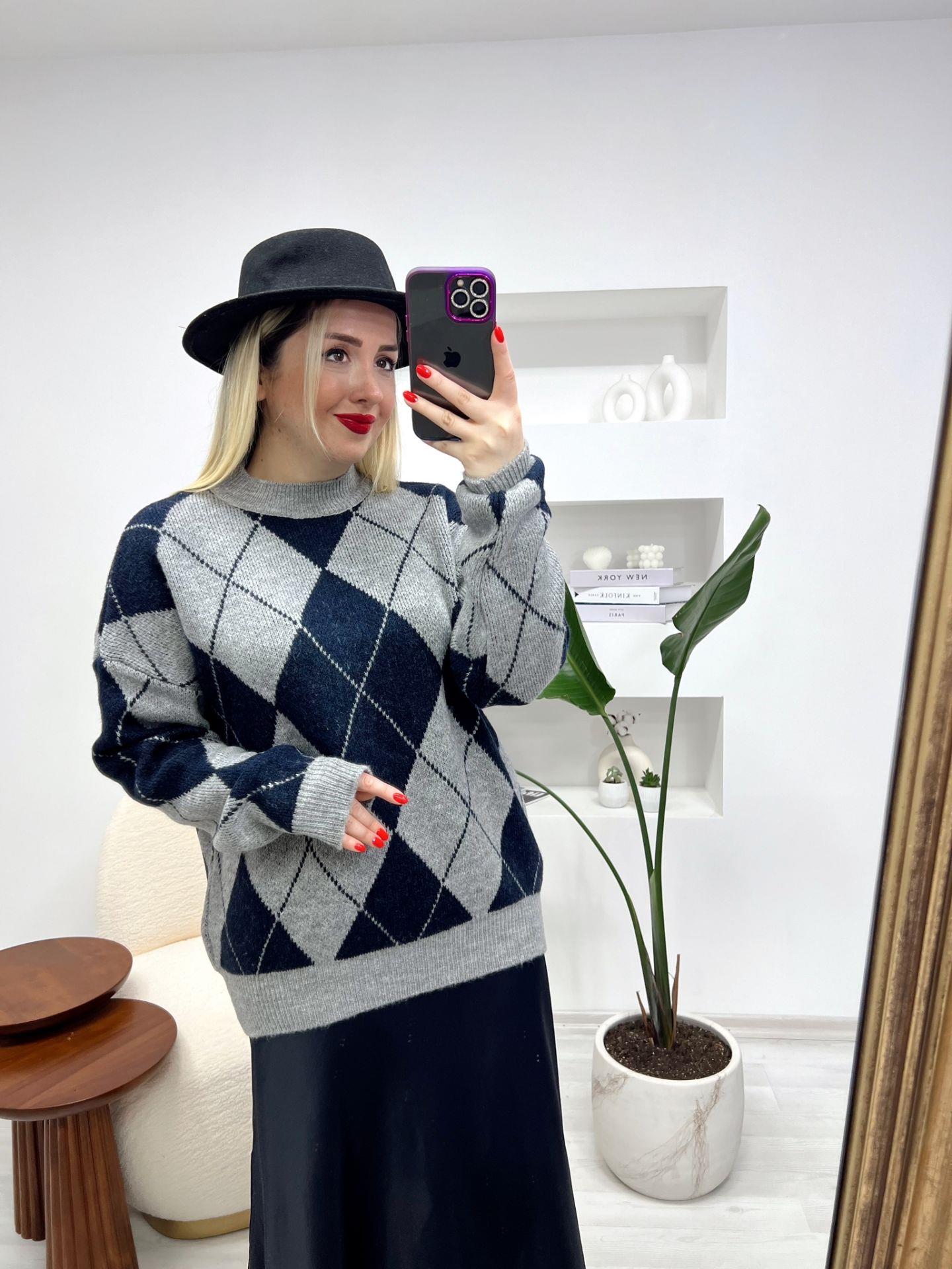 LACİVERT BAKLAVA DESEN KAZAK