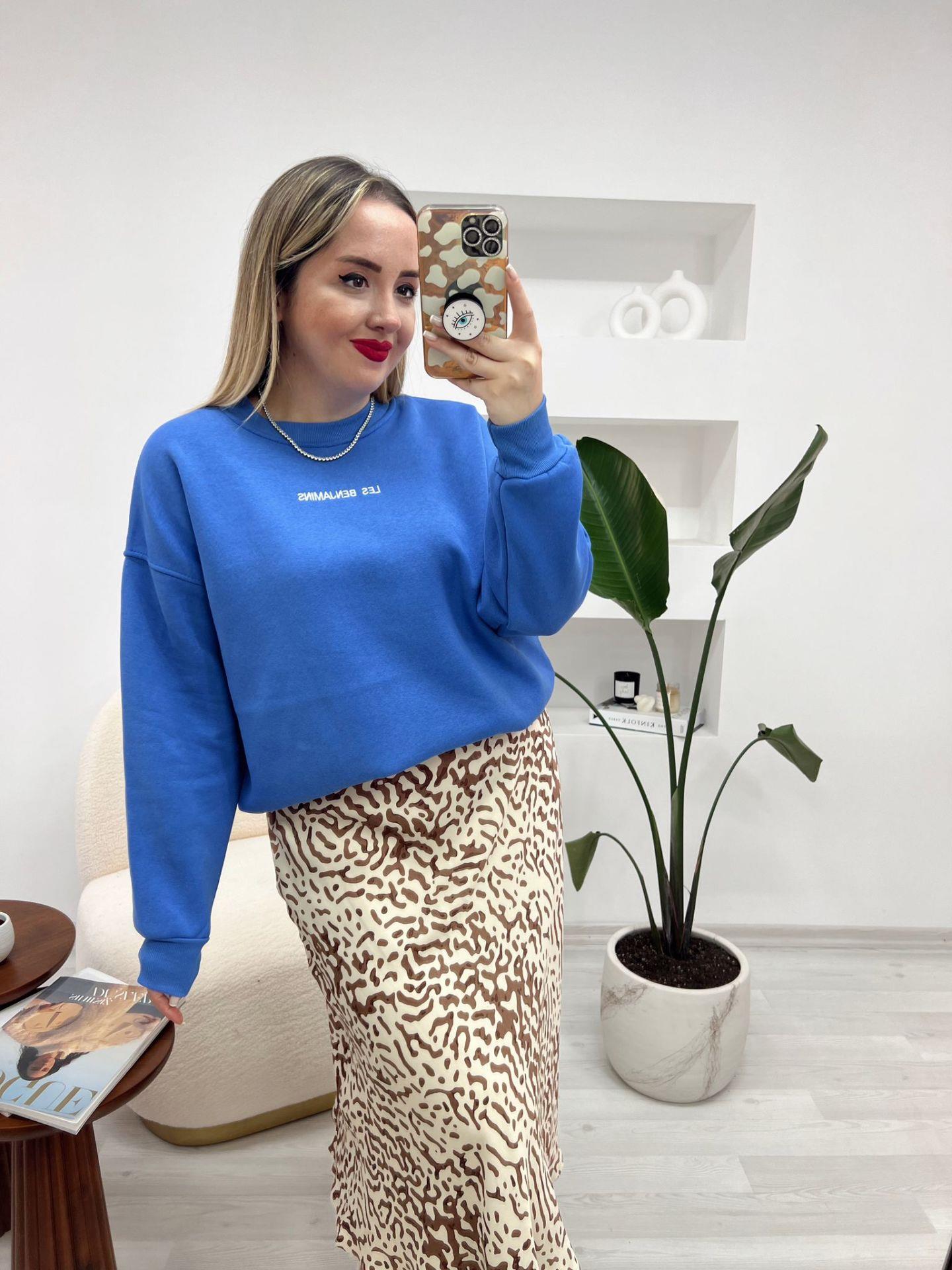 LB NAKİŞLİ MAVİ SWEATSHİRT