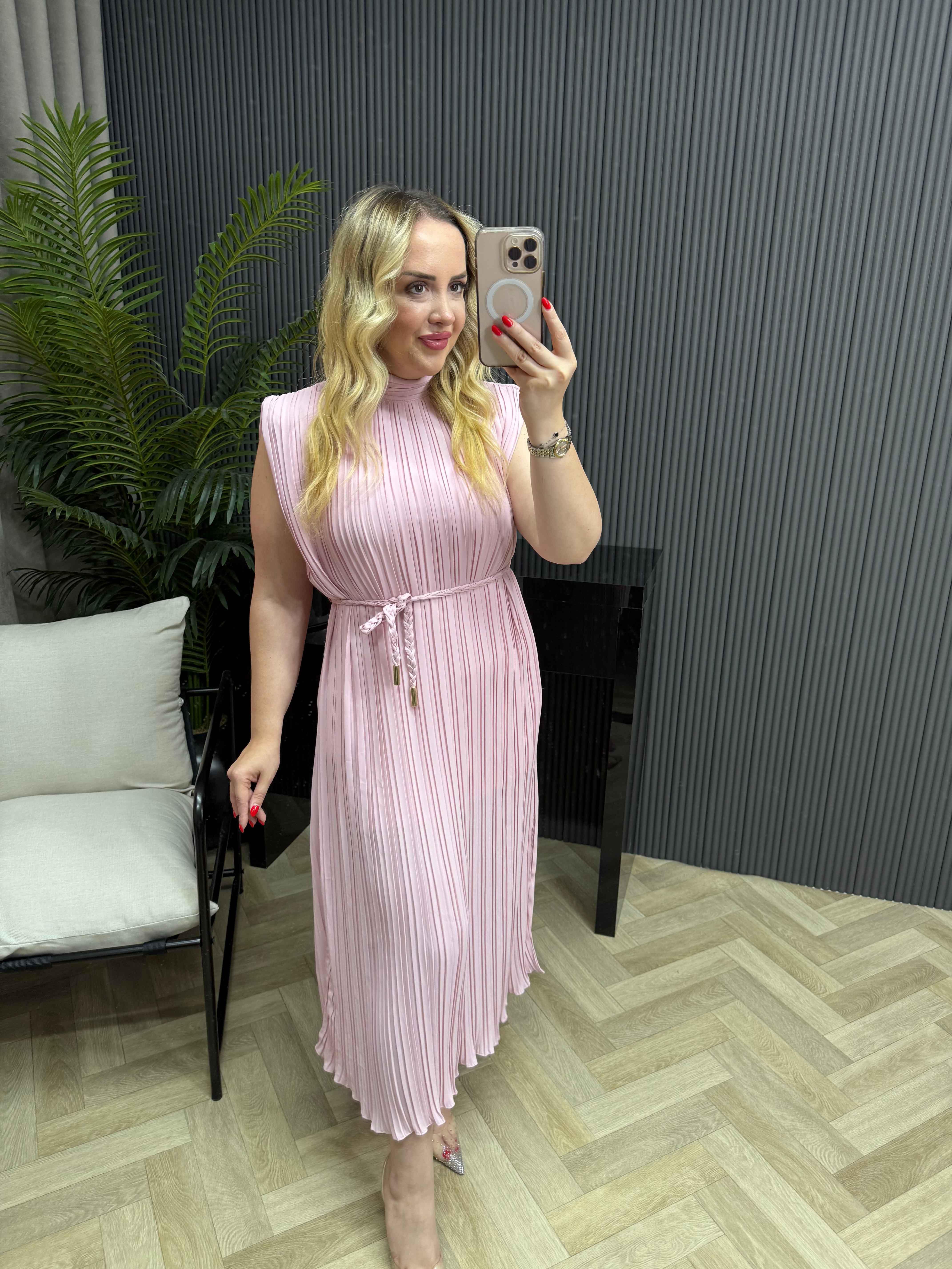 Lina Pilise Örgü Kemerli Elbise Pudra