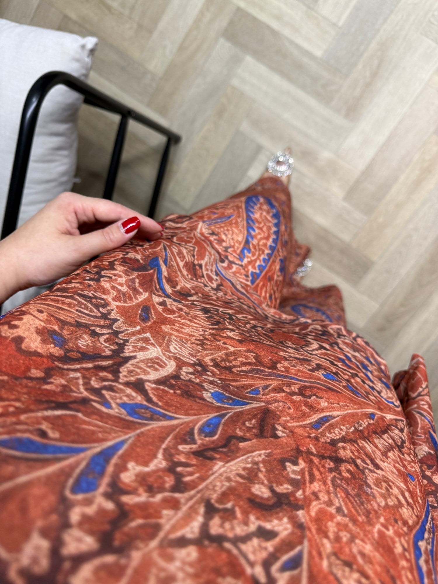Marka Model Etnik Desenli Şifon Takım