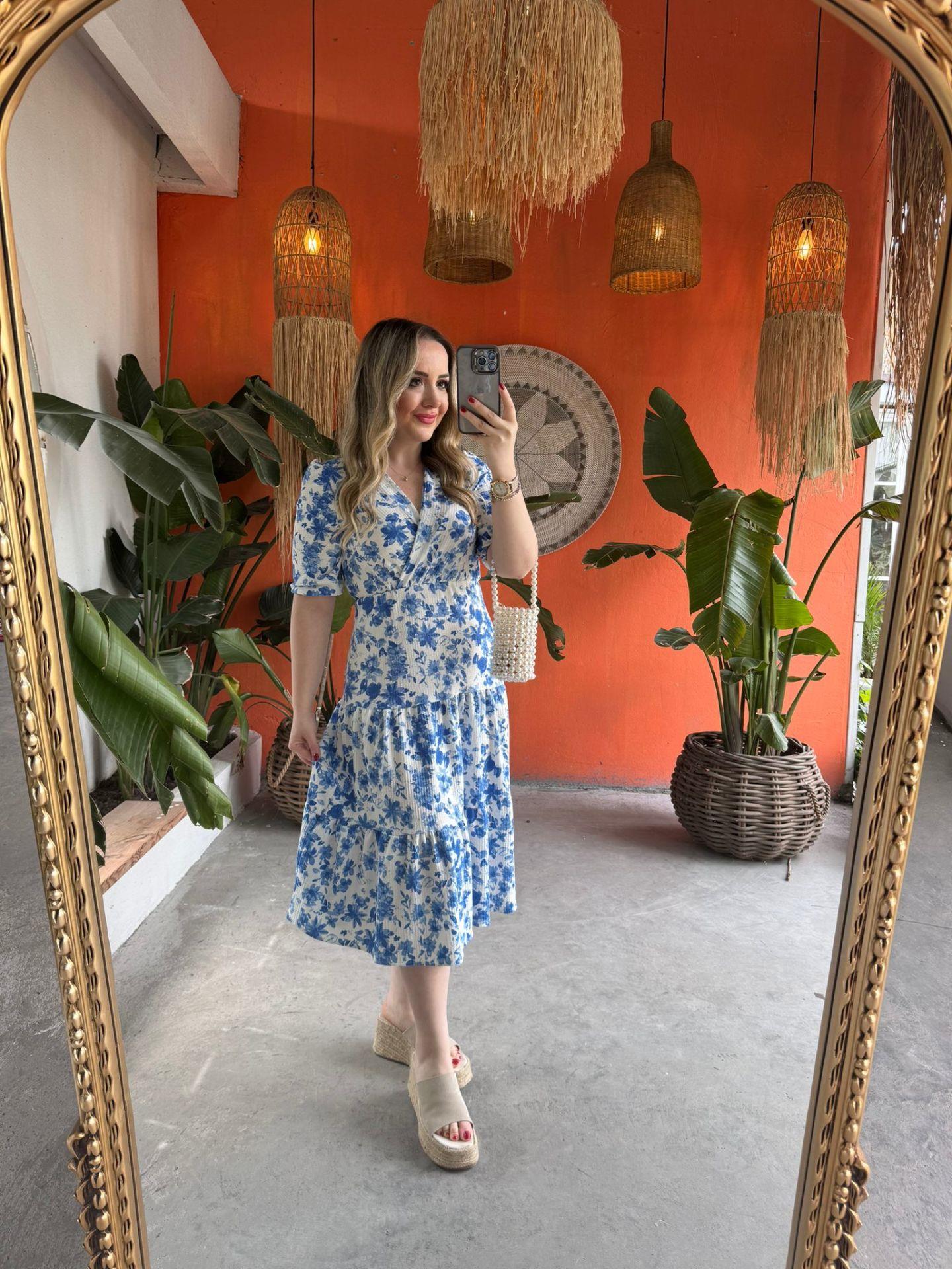 MAVİ ÇİÇEKLİ BELİ LASTIKLI ELBİSE