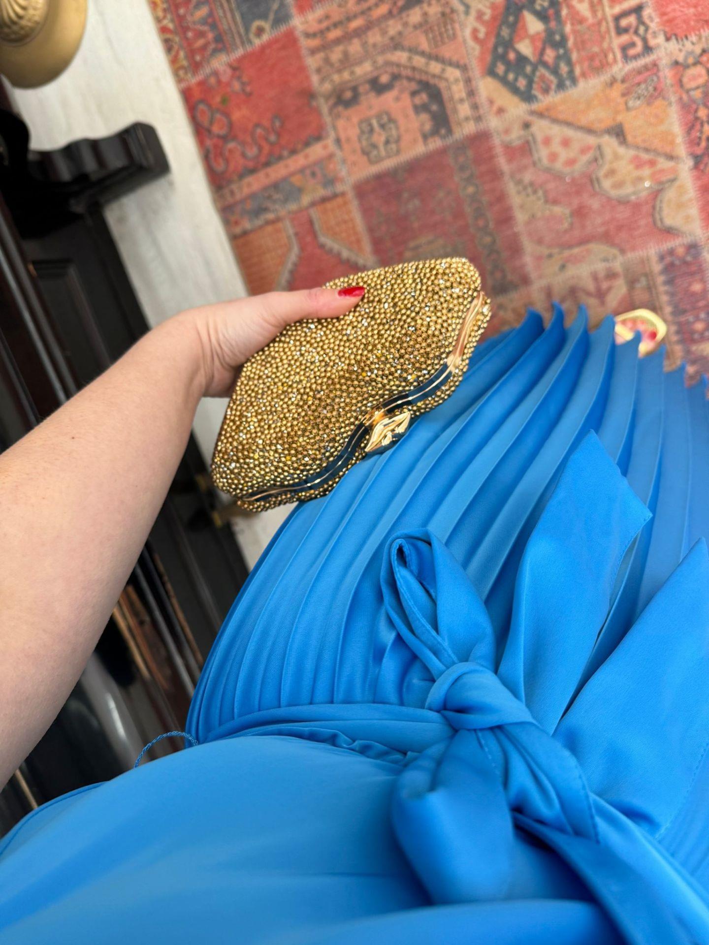 MAVİ PİLİSELİ BELİ LASTIKLI ORJ MARKA ELBİSE