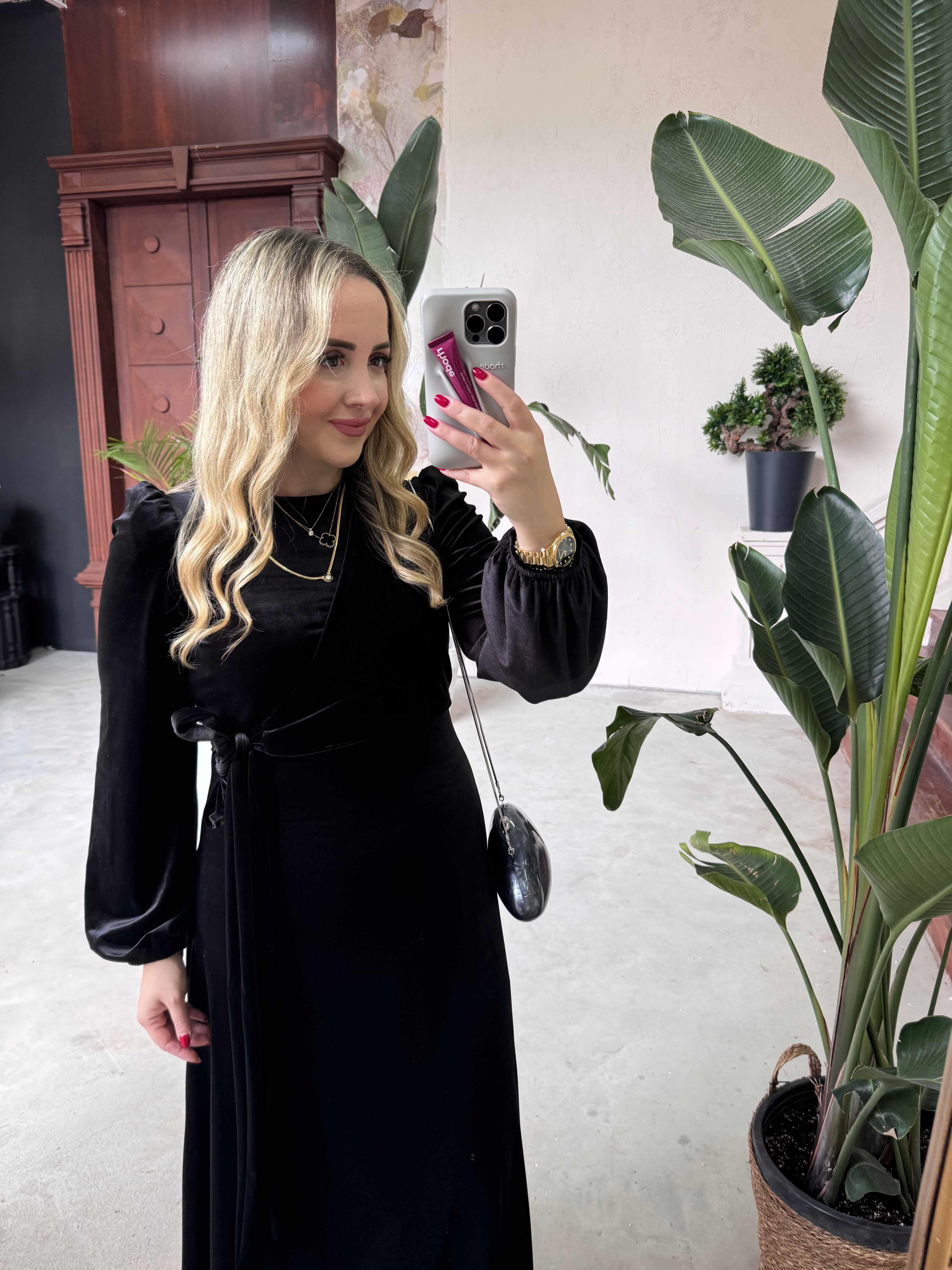 MERLİN TASARIM KADİFE ELBİSE SİYAH