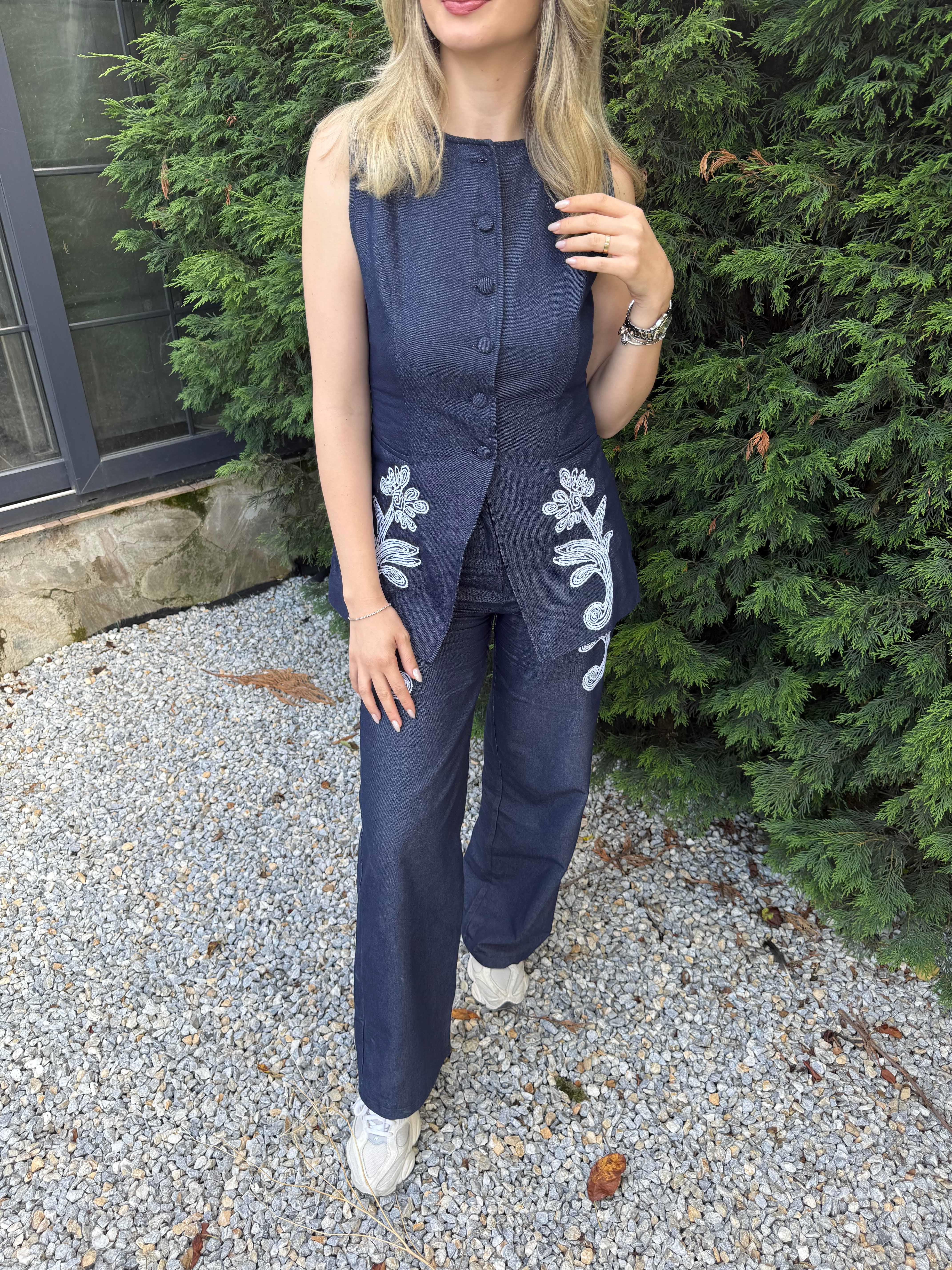 Nakış İşlemeli Denim Takım