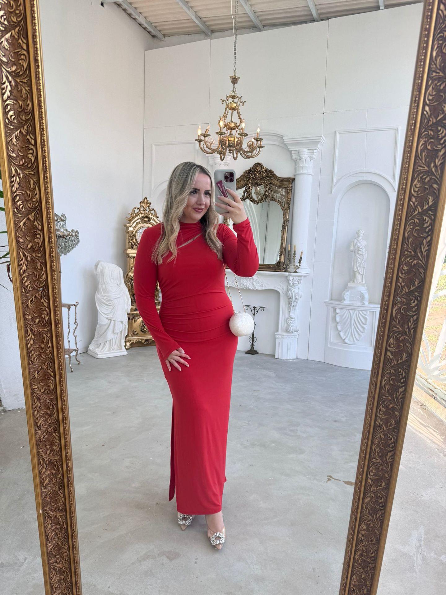 ORJ MARKA MODEL KIRMIZI ELBİSE
