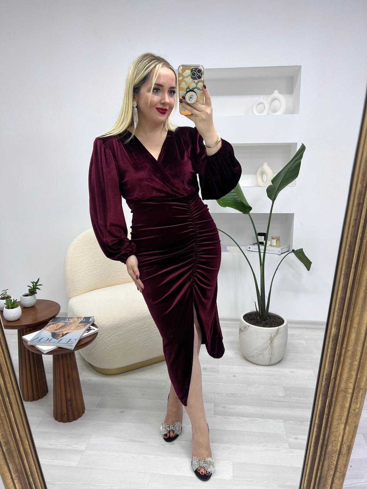 ÖZEL TASARIM DRAPELİ KADİFE ELBİSE BORDO
