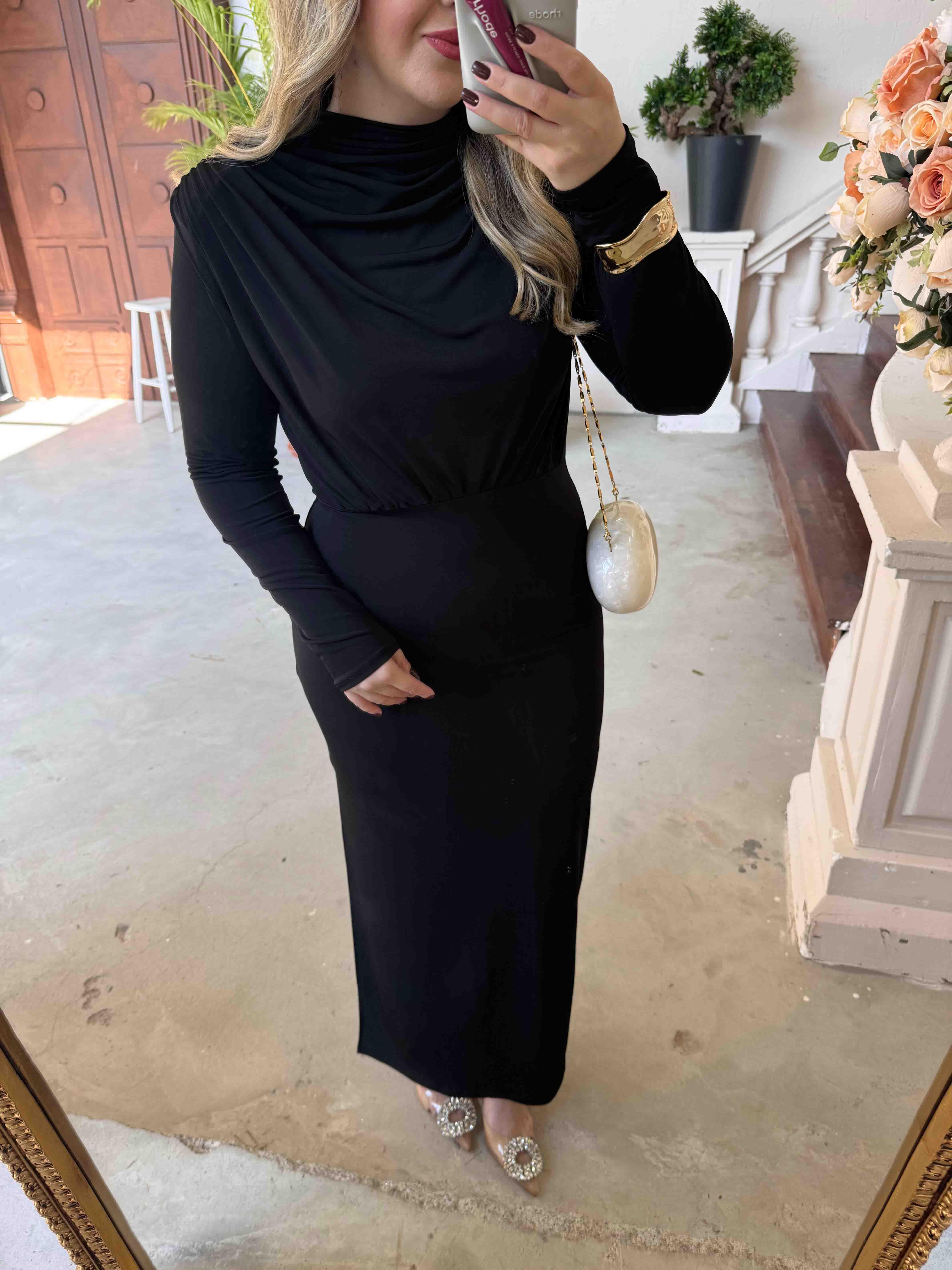 PAMELA VATKALI DEGAJE YAKA TASARIM ELBİSE SİYAH