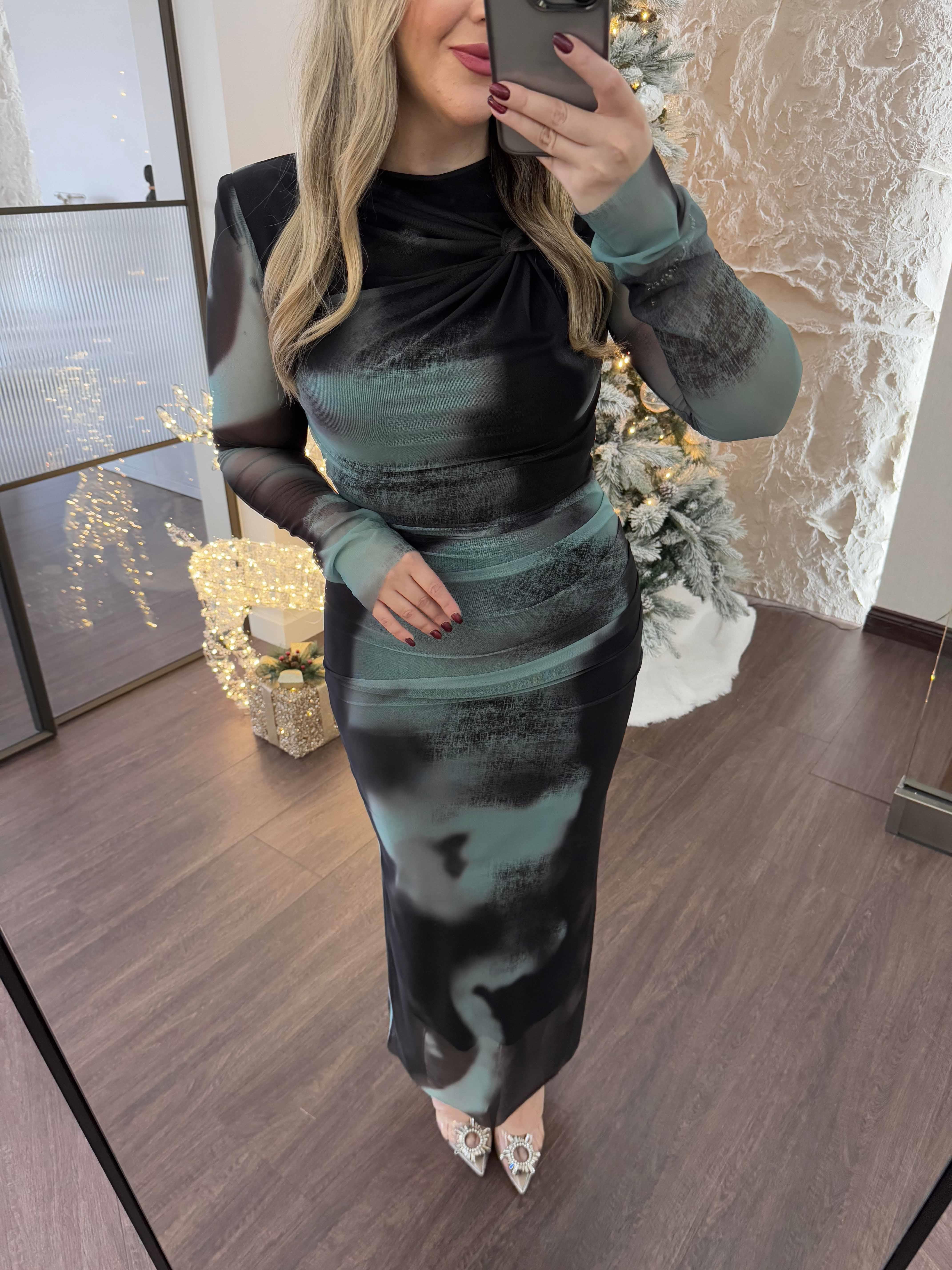 Paris Yaka Düğüm Detaylı Tasarım Tül Elbise