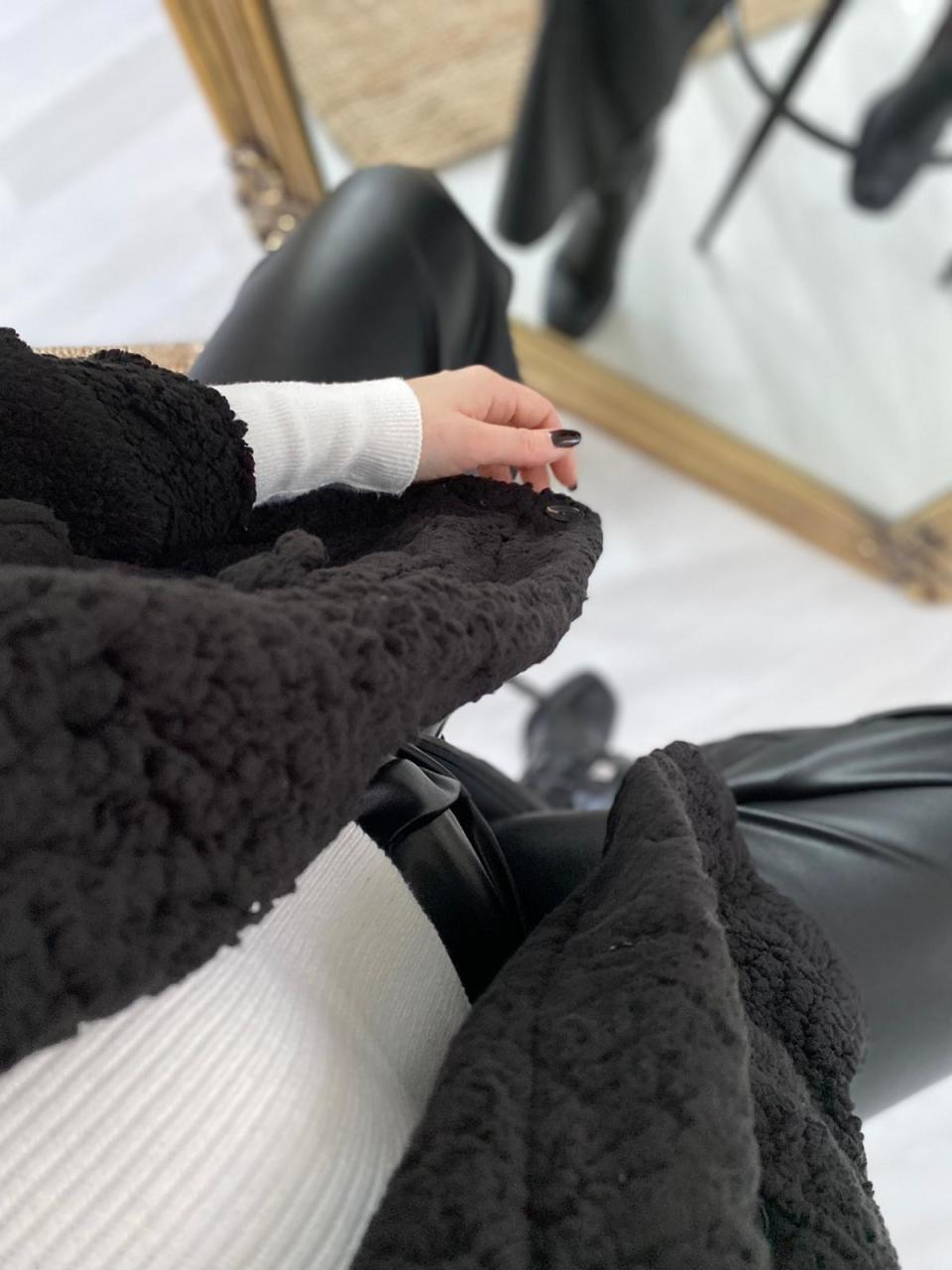 PELUŞ MONT SİYAH