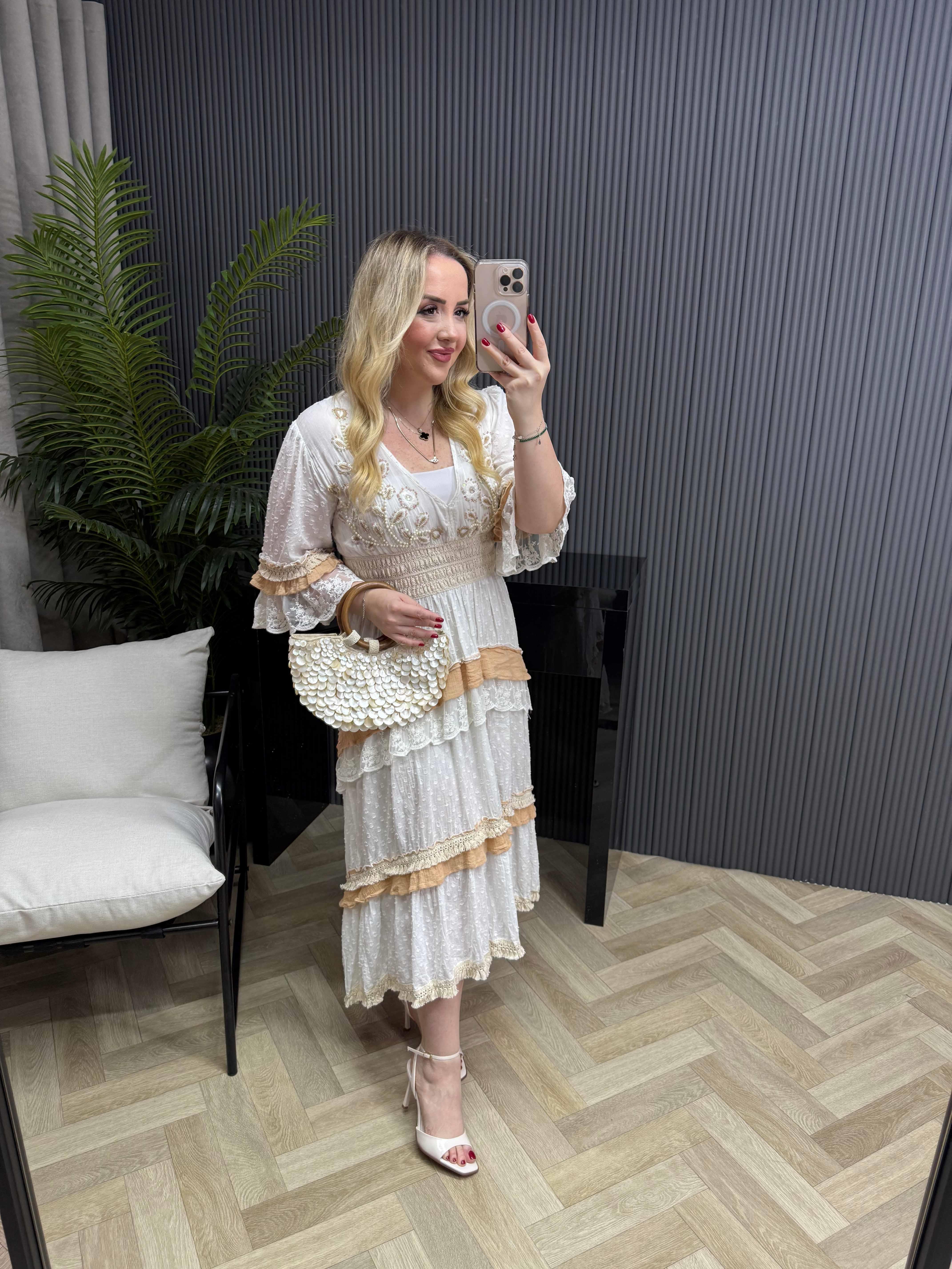 Sandra Fırfır Detay Kat Kat Pullu İthal Tasarım Elbise