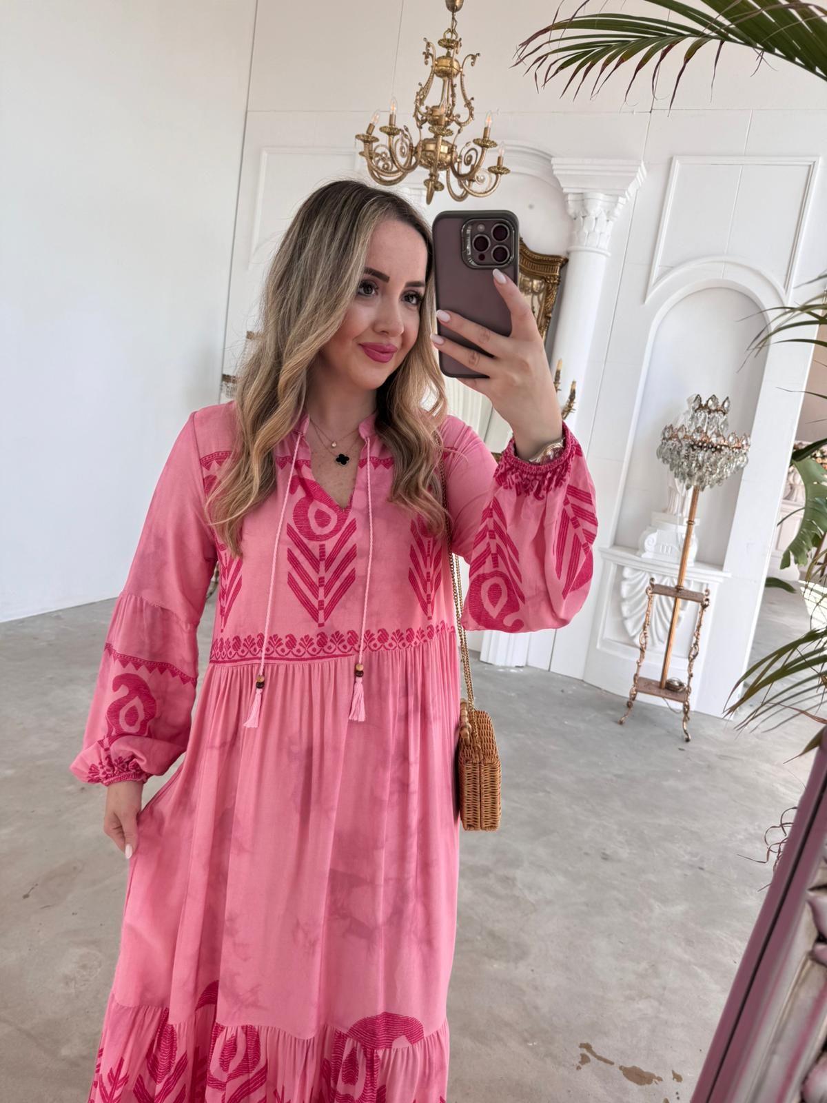 SEÇİL MODEL PEMBE DESENLİ ELBİSE
