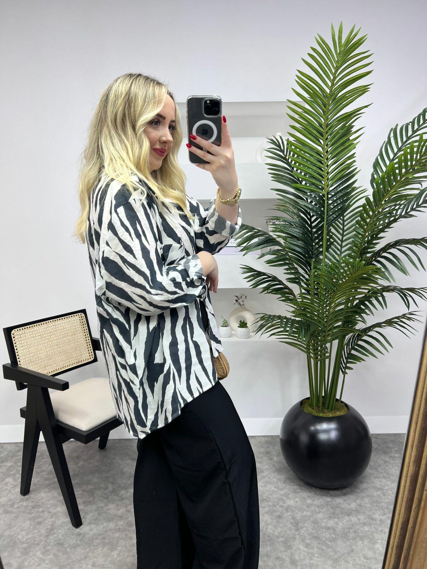 SİYAH BEYAZ ZEBRA TENSEL KETEN GÖMLEK