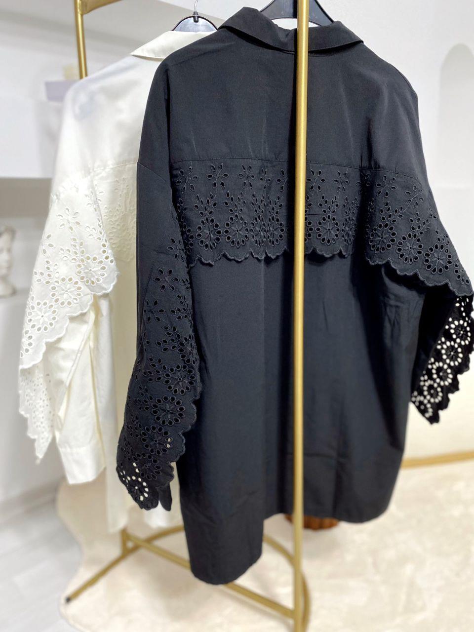 SİYAH RENK FİSTO DETAYLI GÖMLEK