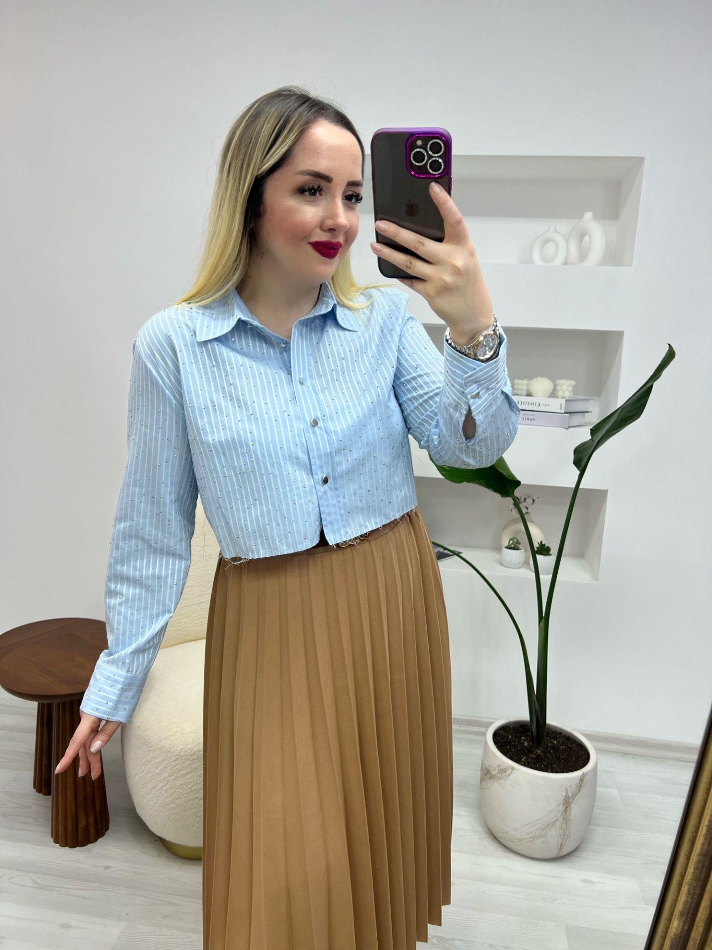 TAŞLİ MAVİ GÖMLEK