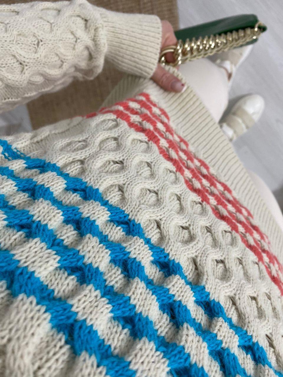 TWİST MODEL EKRU ÇİZGİ KAZAK