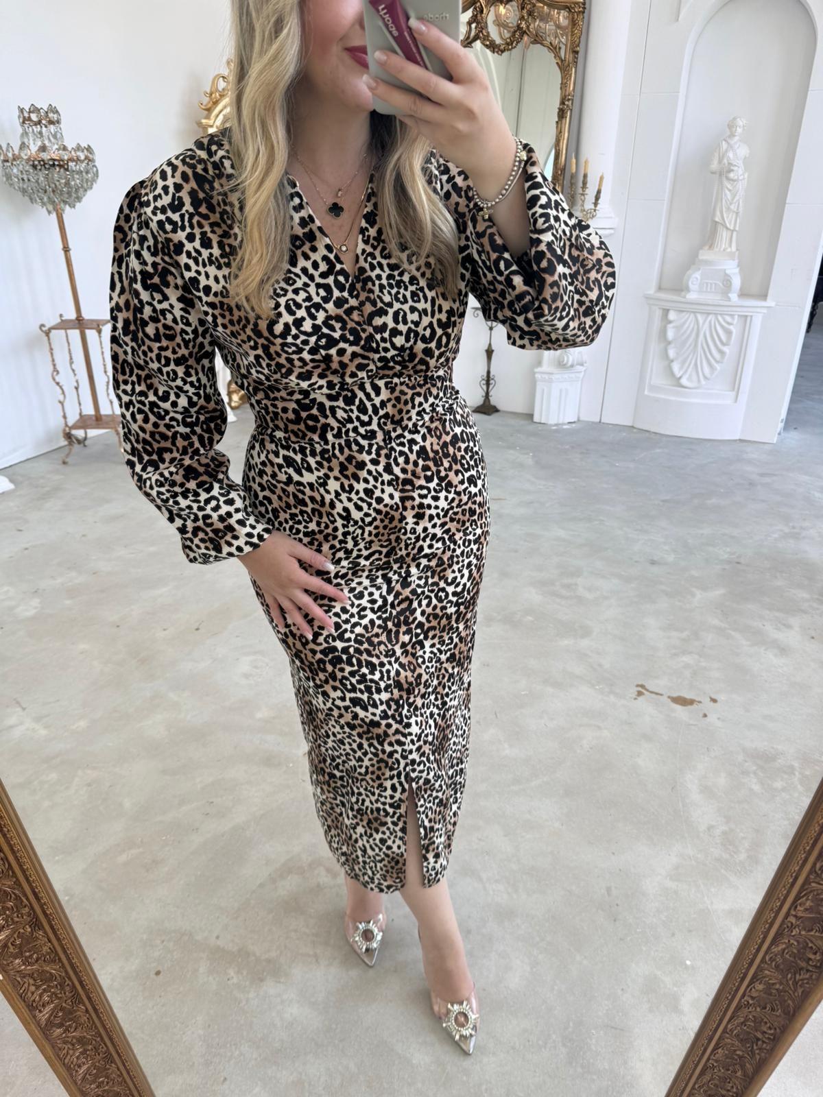 V YAKA LEOPAR SATEN ELBİSE