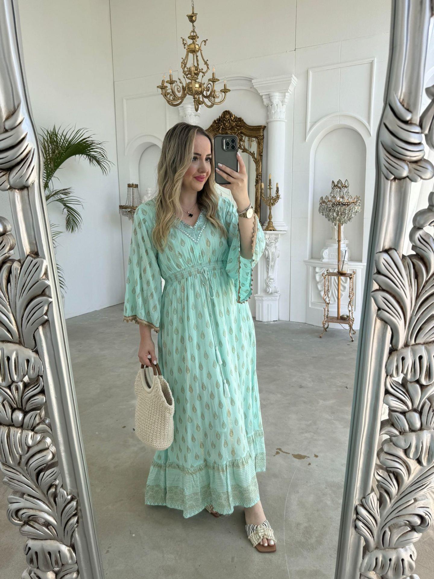 YAKA İŞLEME DETAYLI İSPANYOL KOL İTHAL ELBİSE MİNT YEŞİLİ