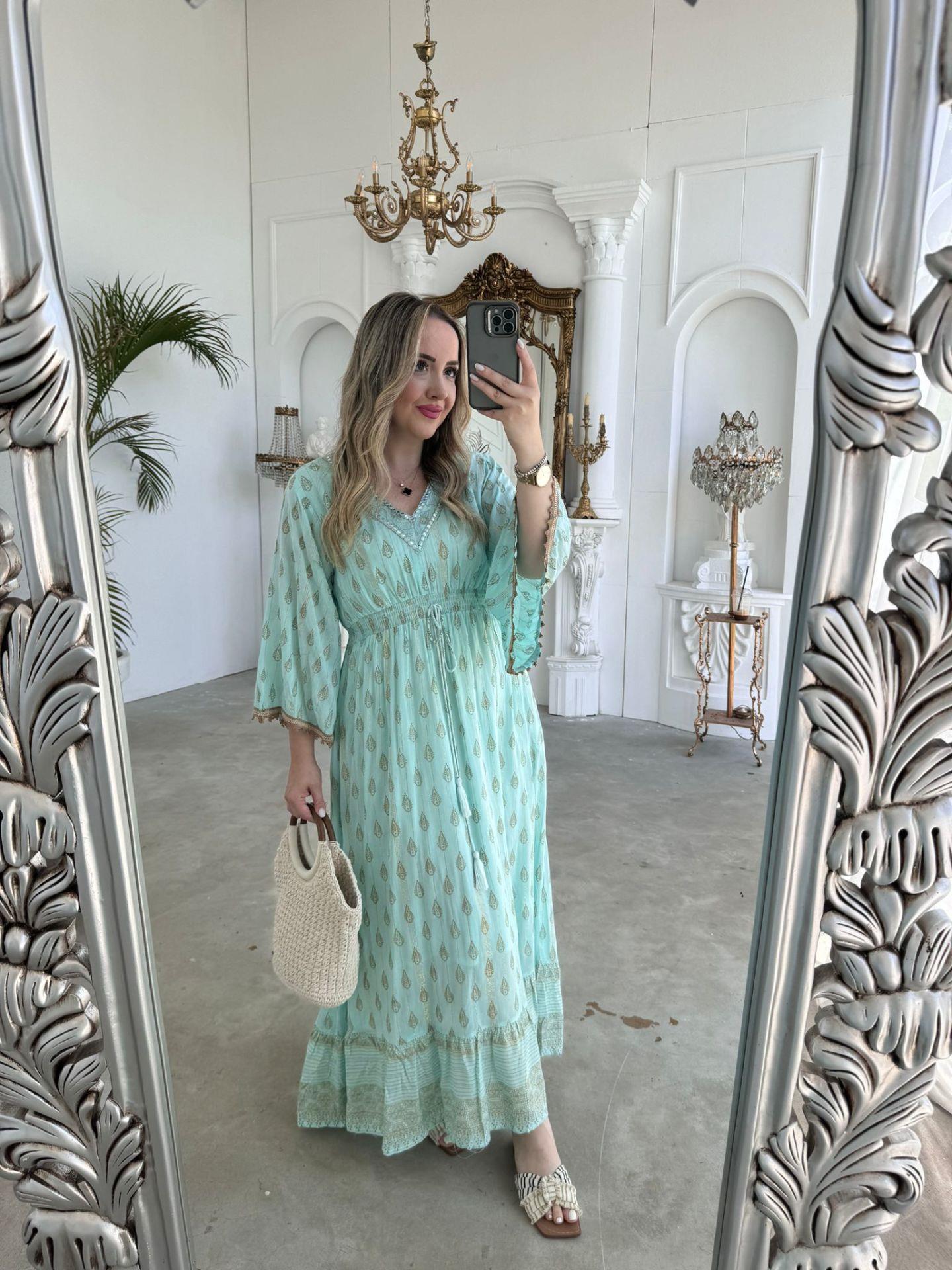 YAKA İŞLEME DETAYLI İSPANYOL KOL İTHAL ELBİSE MİNT YEŞİLİ