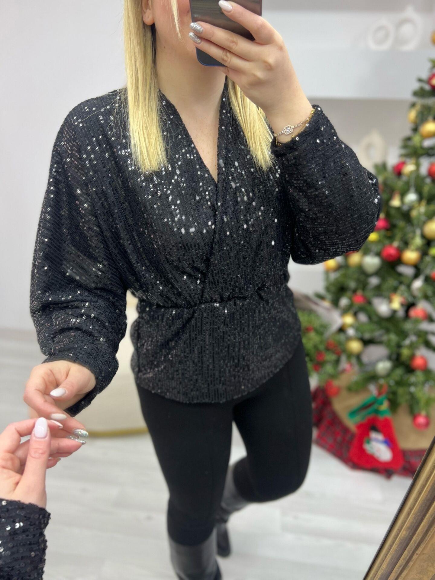 YARASA KOL PAYET BELİ LASTİKLİ TASARIM BLUZ