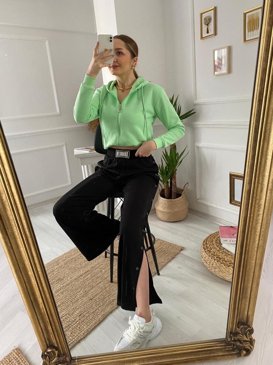 YEŞİL KAPİŞONLU SWEAT