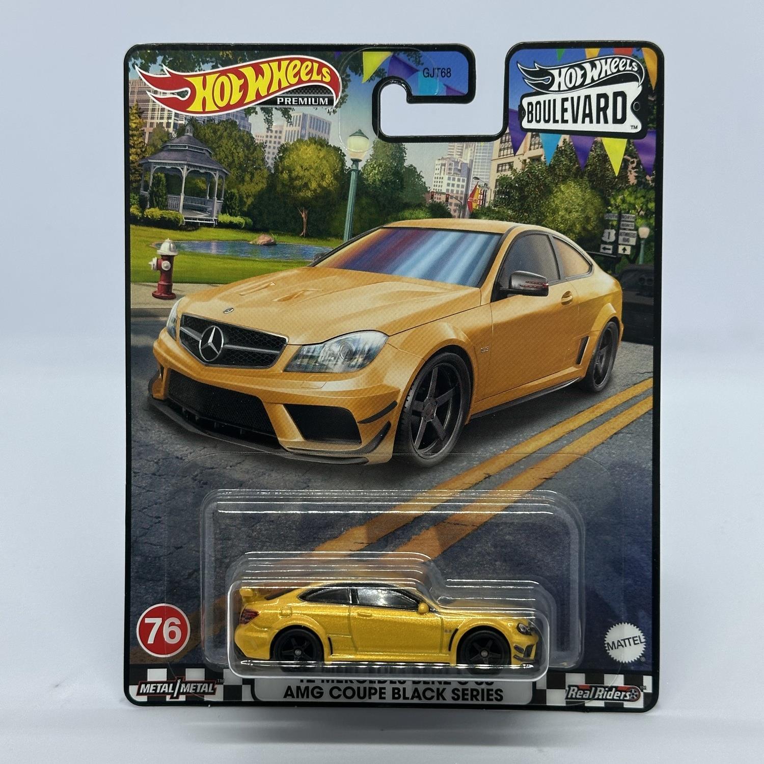 Hot Wheels Premium Boulevard No: 76 - Mercedes Benz C63 AMG Coupe