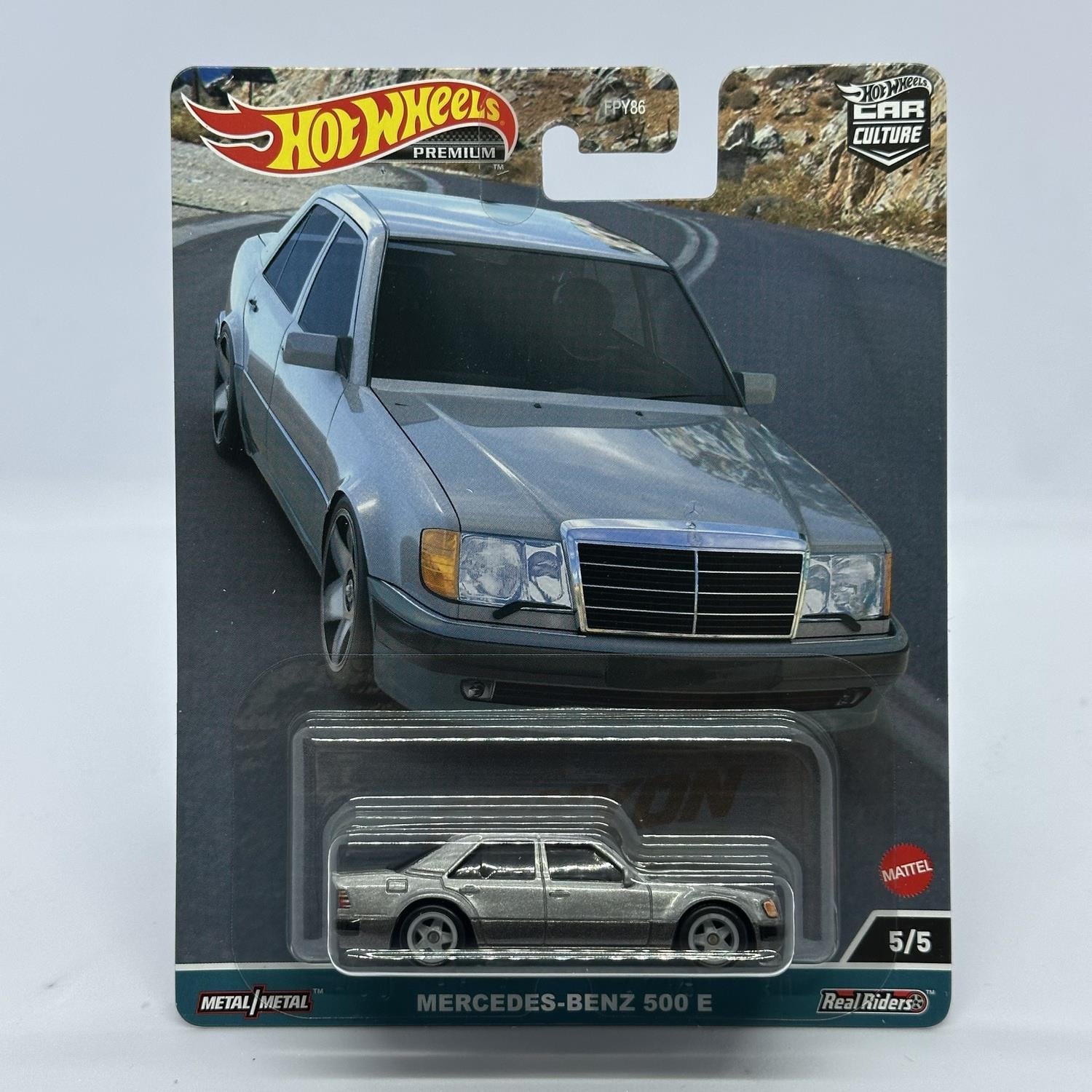 Hot Wheels Premium Canyon Warriors - Mercedes-Benz 500 E
