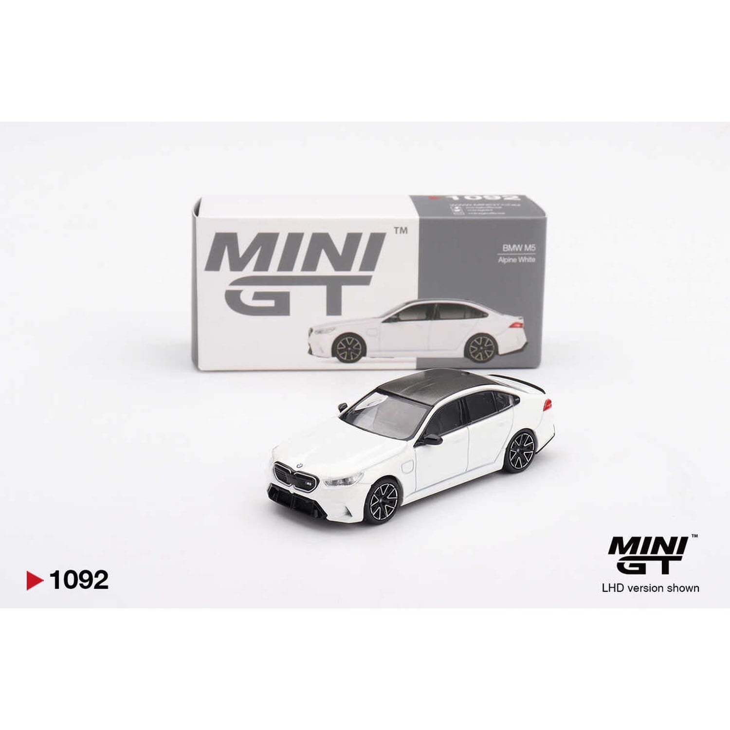 (ÖN SATIŞ) Mini GT 1/64 BMW M5 Alpine White MGT01092