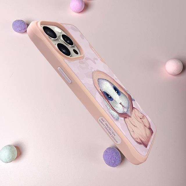 NIM iPhone 14 Pro Max Suni Deri Üstüne Gerçek Nakış İşlemeli Kıyafet Tavşan Detaylı 3D Fashion Pet Rabbit Kılıf