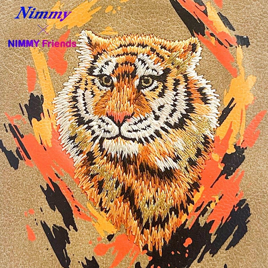NIMMY iPhone 16 Pro 3D Suni Deri Üstüne Gerçek Nakış İşlemeli Dazzling 2.0 Kaplan Silikon Kılıf