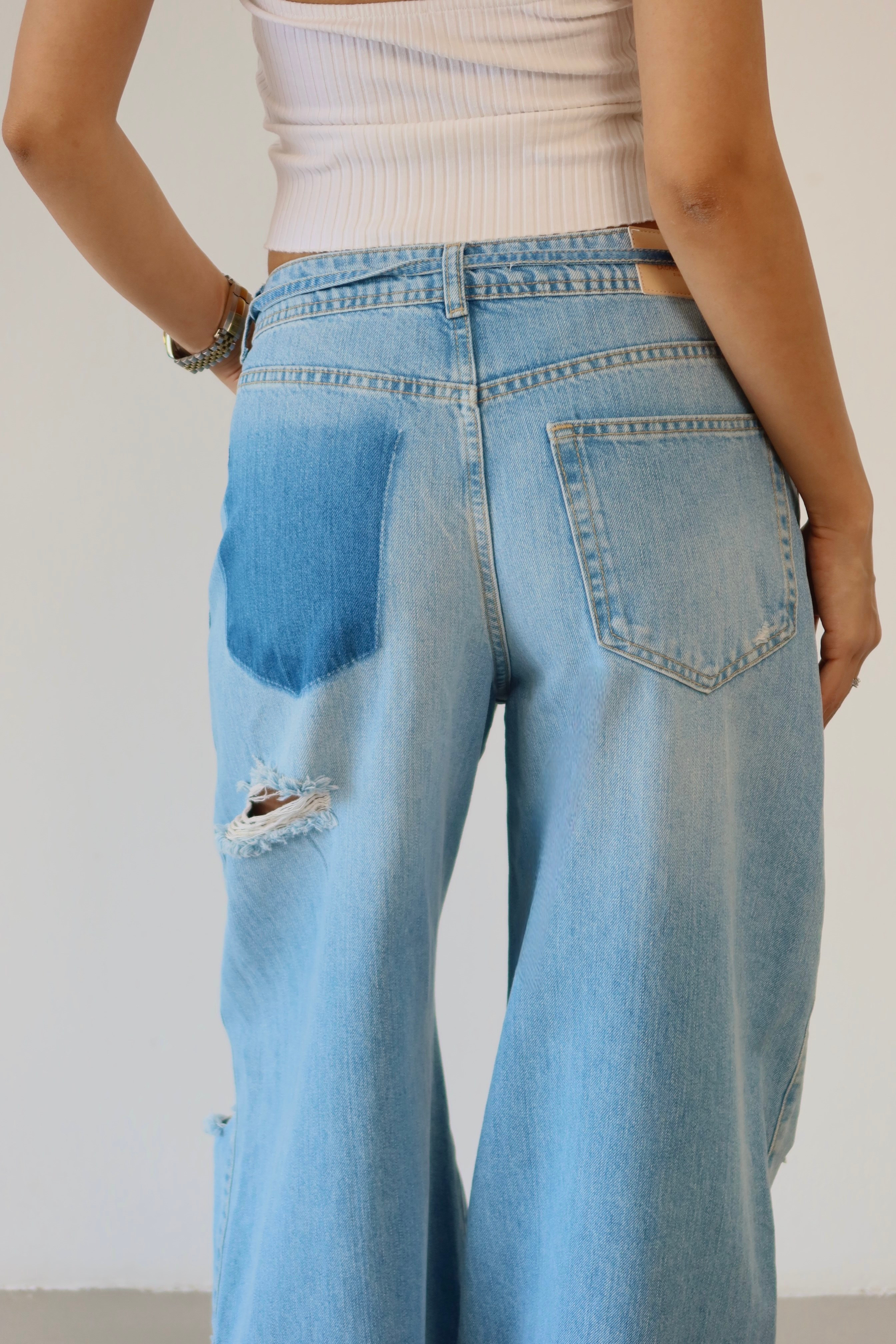 LACARINOYüksek Bel Lazer Kesim Detaylı Arka Tek Cep Baggy Kalıp Light Blue Jean Pantolon