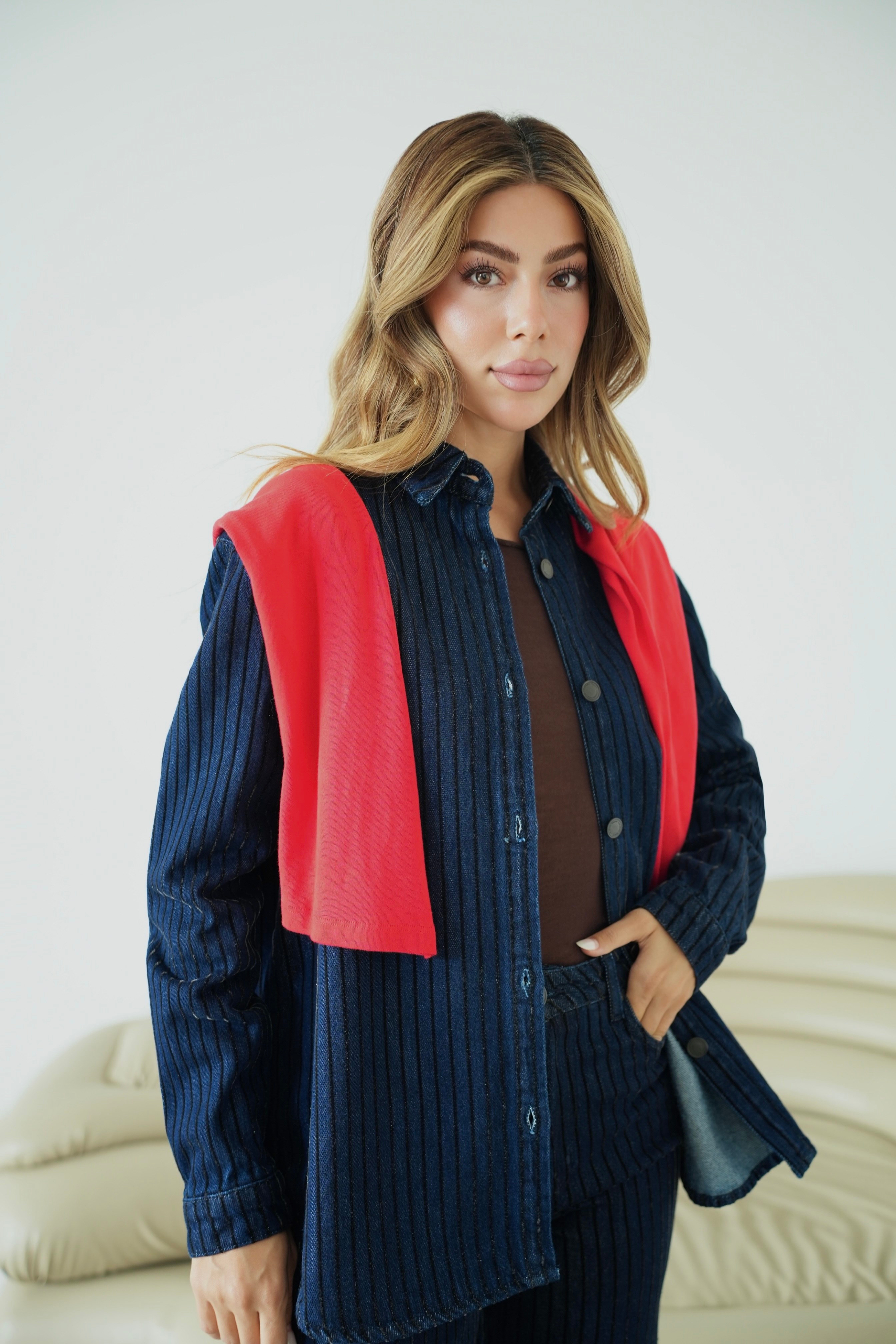 LACARINOSim Detaylı Çizgi Floklu 5 Düğmeli Navy BLue Jean Gömlek