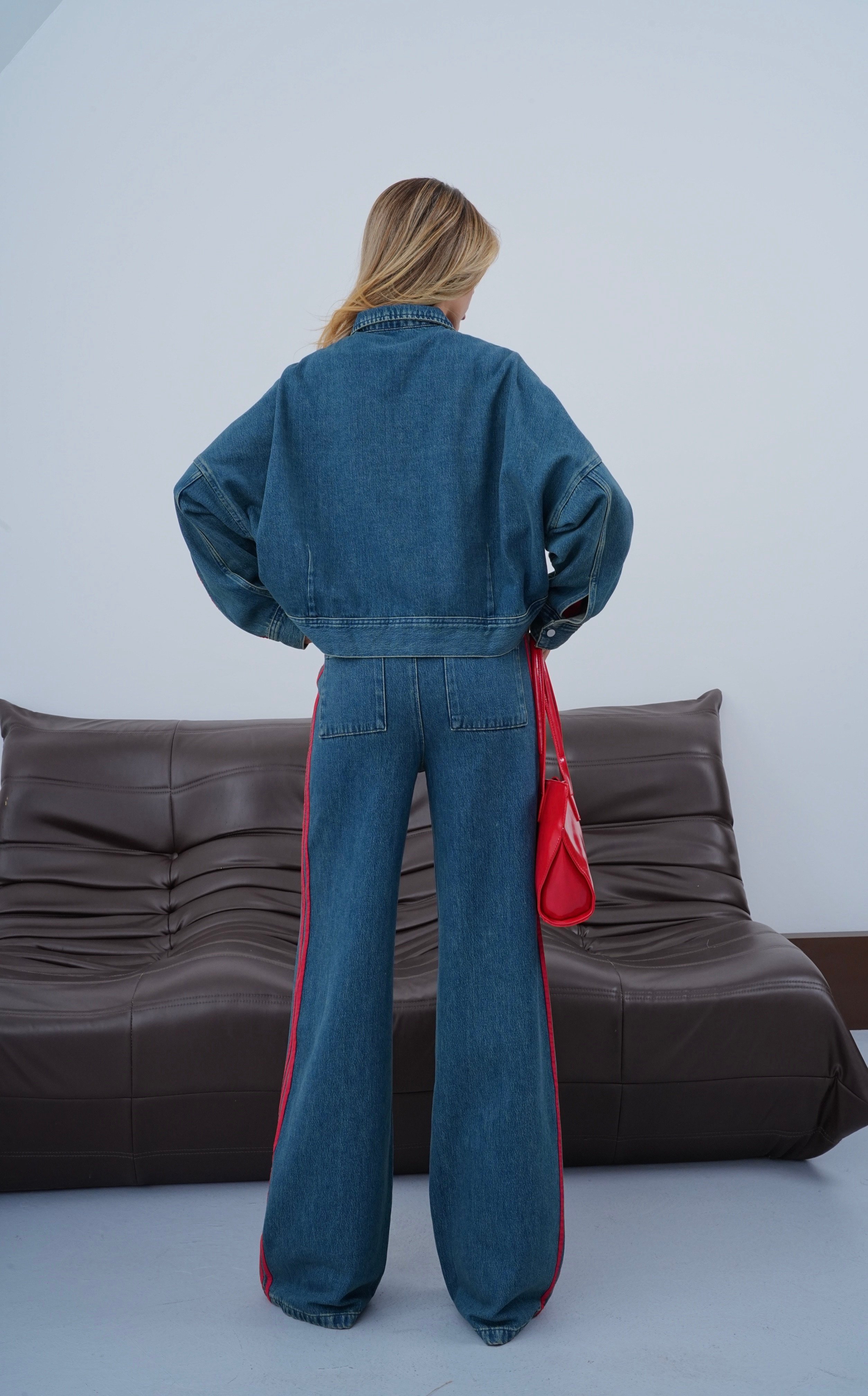 LACARINOYanlar Kırmızı Şerit Detaylı Wide Leg Kalıp Bel Lastikli Pantolon Gömlek Görünüm Ceket Dark Blue Tint Jean Takım