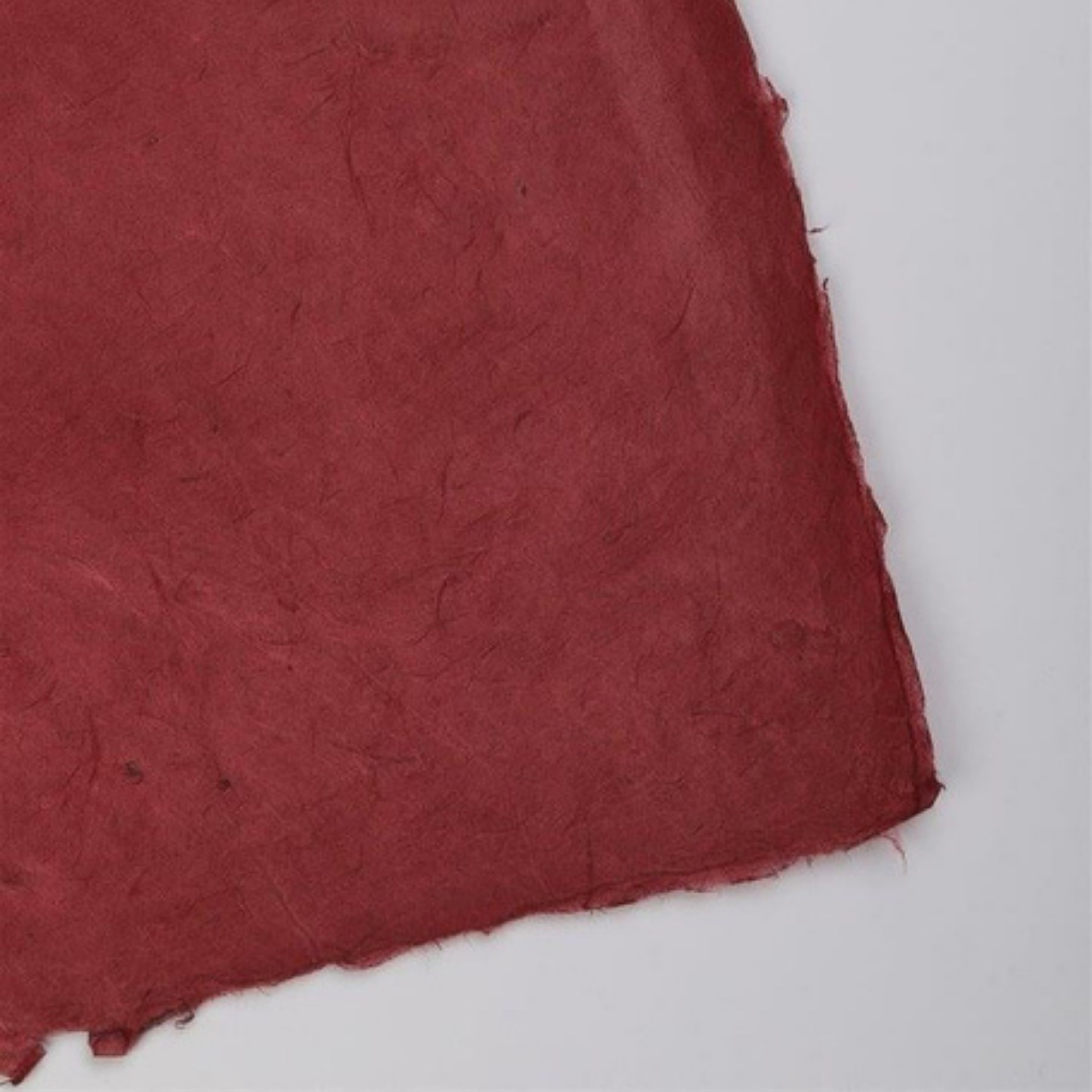 El Yapımı Nepal Kağıdı 37 Red 70x100 cm