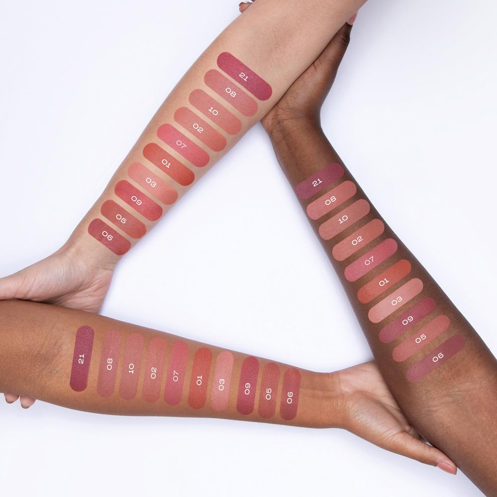 GLAM FLOW LIPSTICK