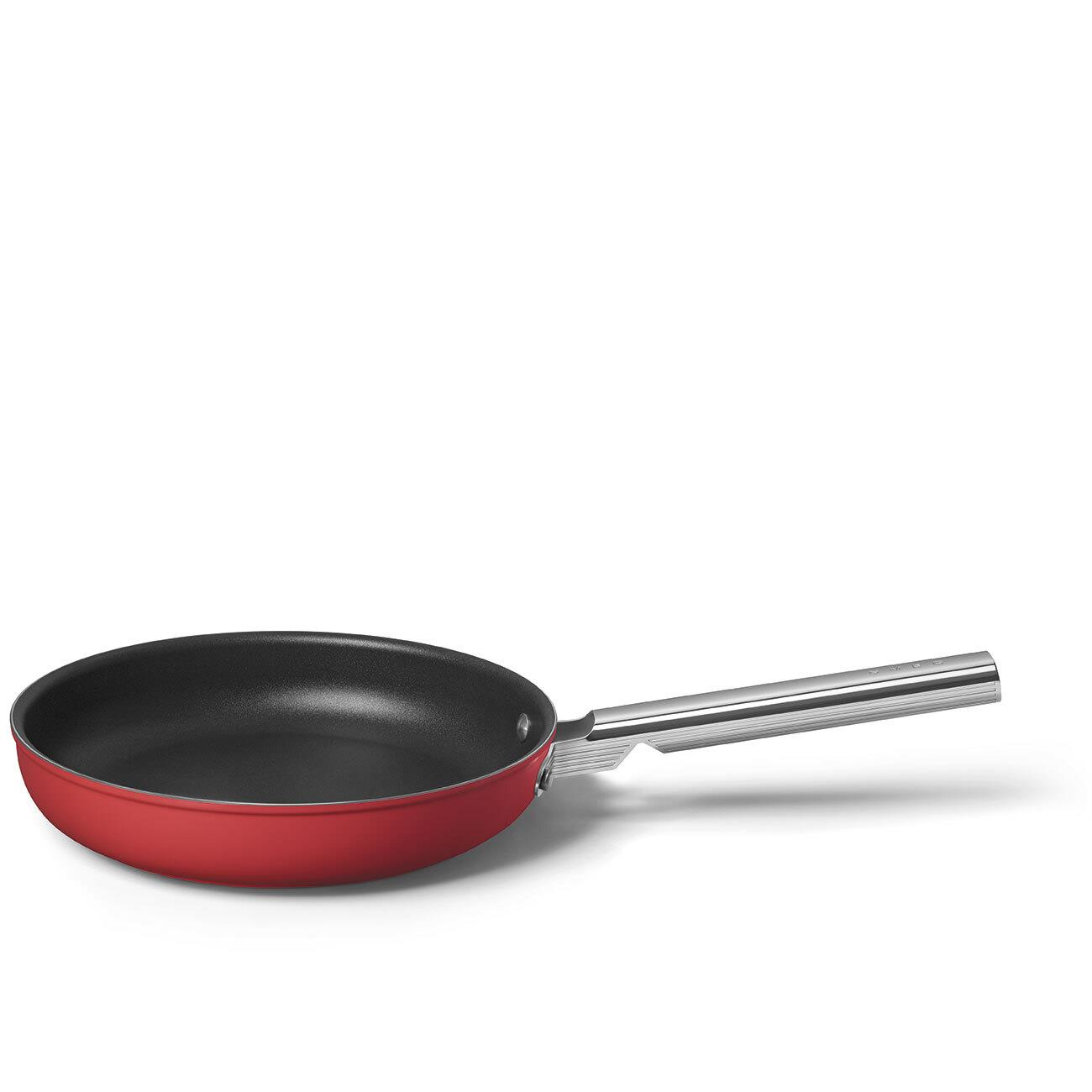 SMEG Cookware 50'S Style Kırmızı Tava 26 cm 4,5 mm taban kalınlığı, 2,3 lt hacim