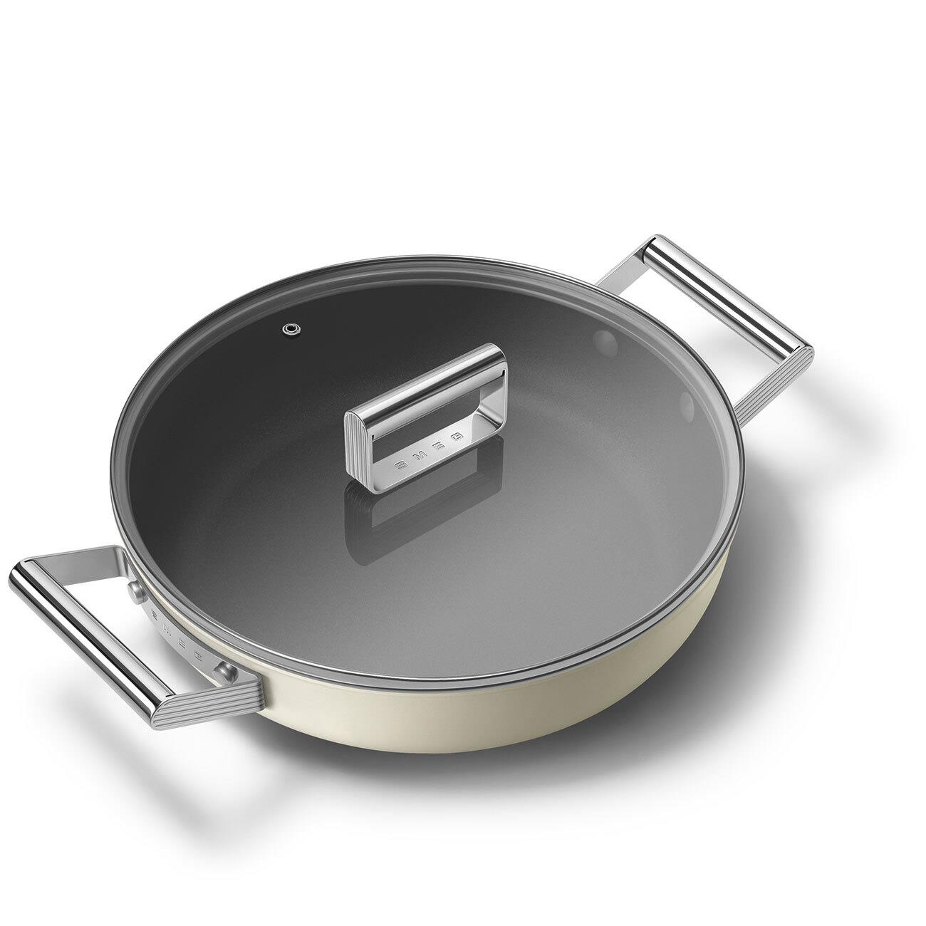 SMEG Cookware 50'S Style Krem Pilav Tenceresi Cam Kapaklı 28 cm 4.5 mm taban kalınlığı, 3.7 lt hacim 