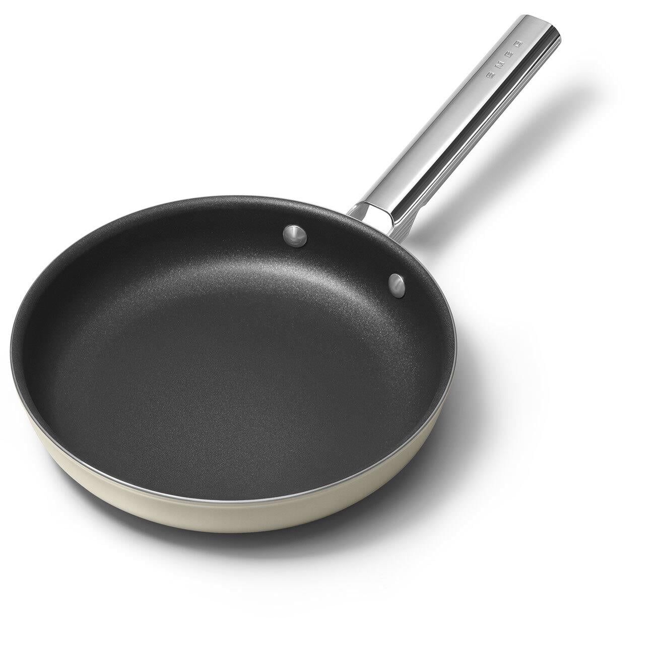 SMEG Cookware 50'S Style Krem Tava 24 cm, 4,5 mm taban kalınlığı , 1,9 lt hacim