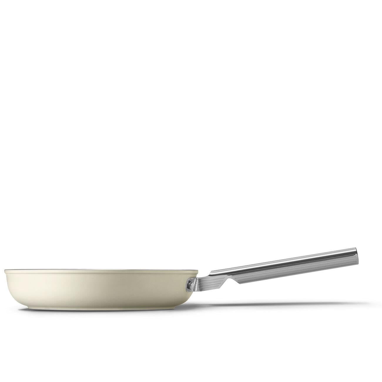 SMEG Cookware 50'S Style Krem Tava 24 cm, 4,5 mm taban kalınlığı , 1,9 lt hacim