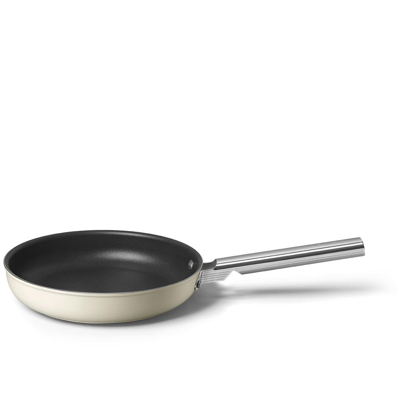 SMEG Cookware 50'S Style Krem Tava 26 cm 4,5 mm taban kalınlığı 2,3 lt hacim