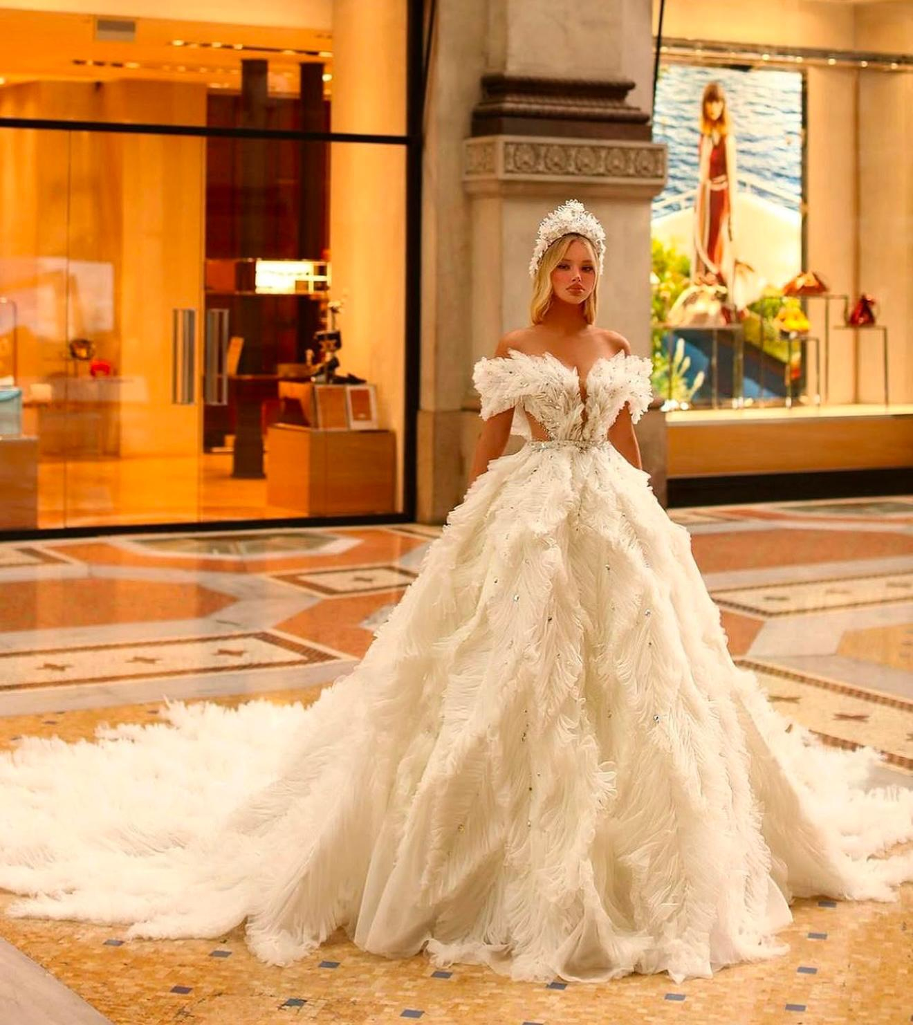 Beyaz Full Fırfır Detaylı Prenses Model Étoile Royale Gelinlik