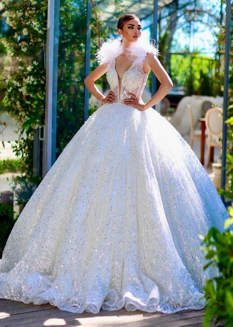 Beyaz Taş İşlemeli Prenses Model Celestial Gelinlik