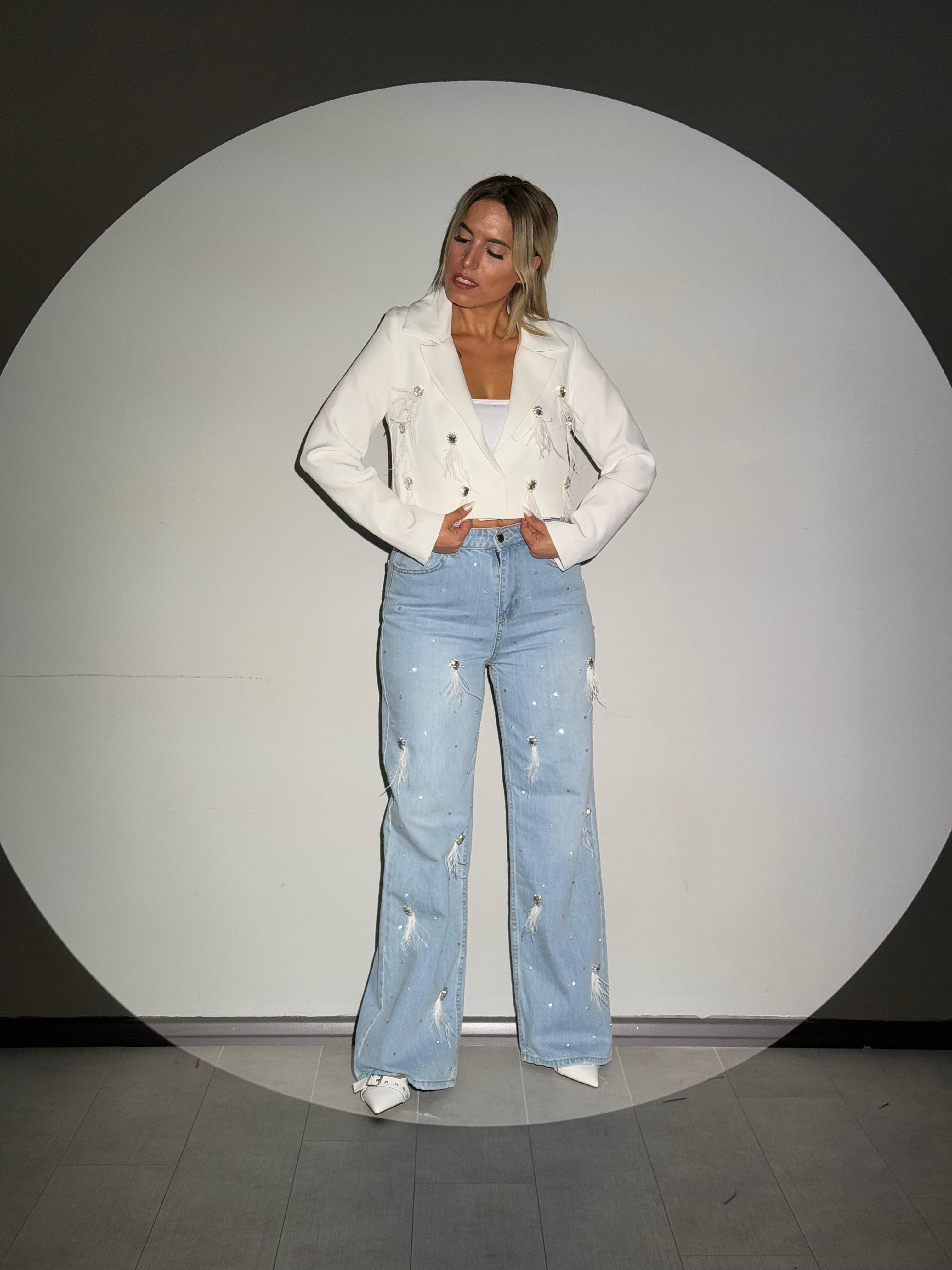 Beyaz Tüy Detaylı Tasarım Ceket