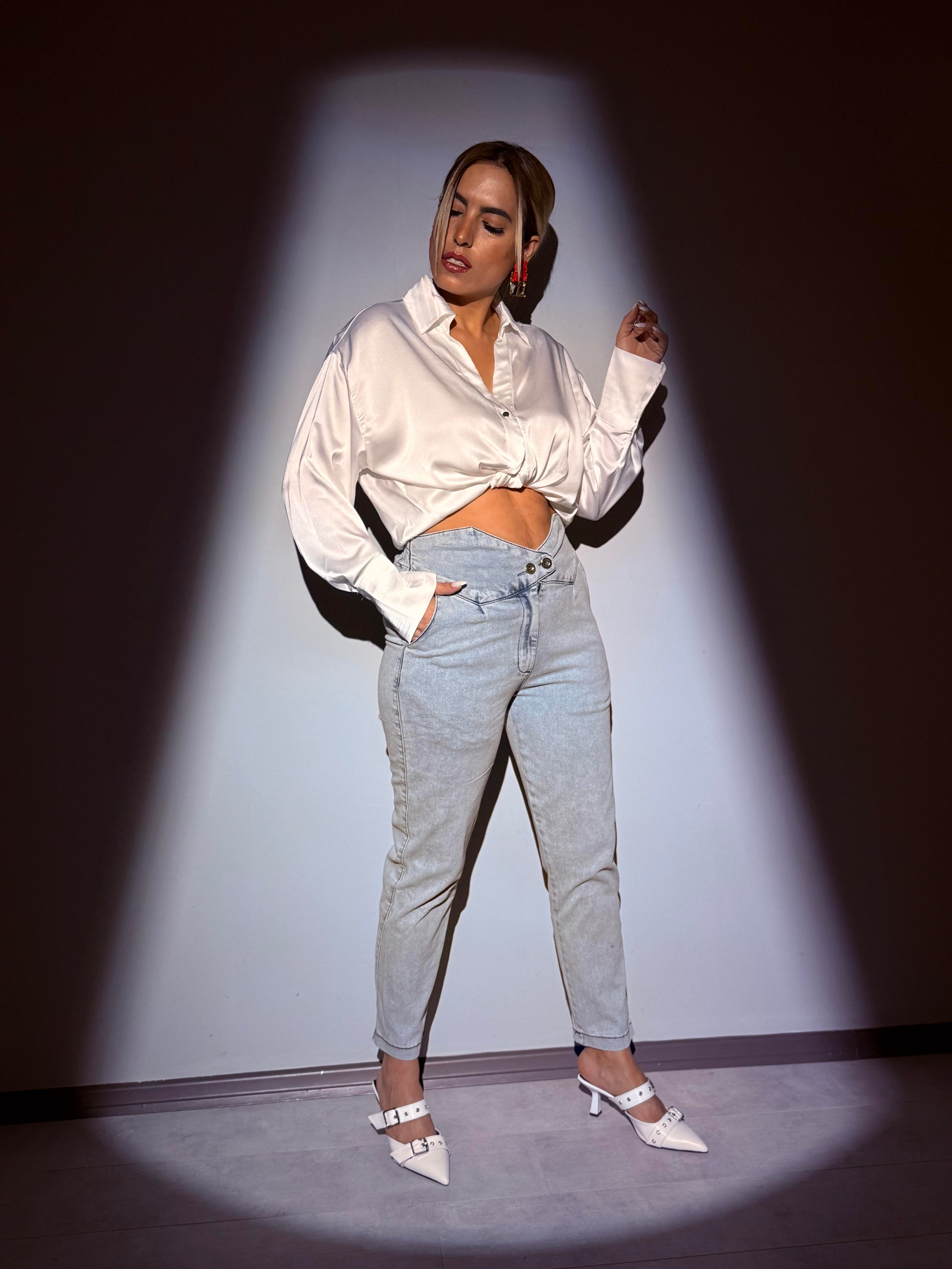 Buz Mavisi Bel Detaylı Pantolon