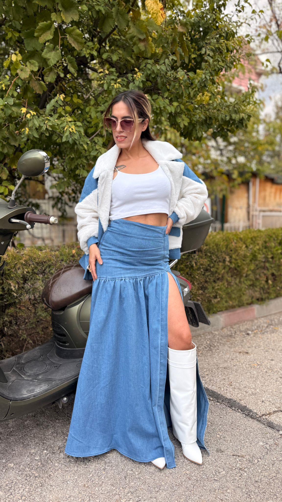 DERİN YIRTMAÇLI KOT ETEK