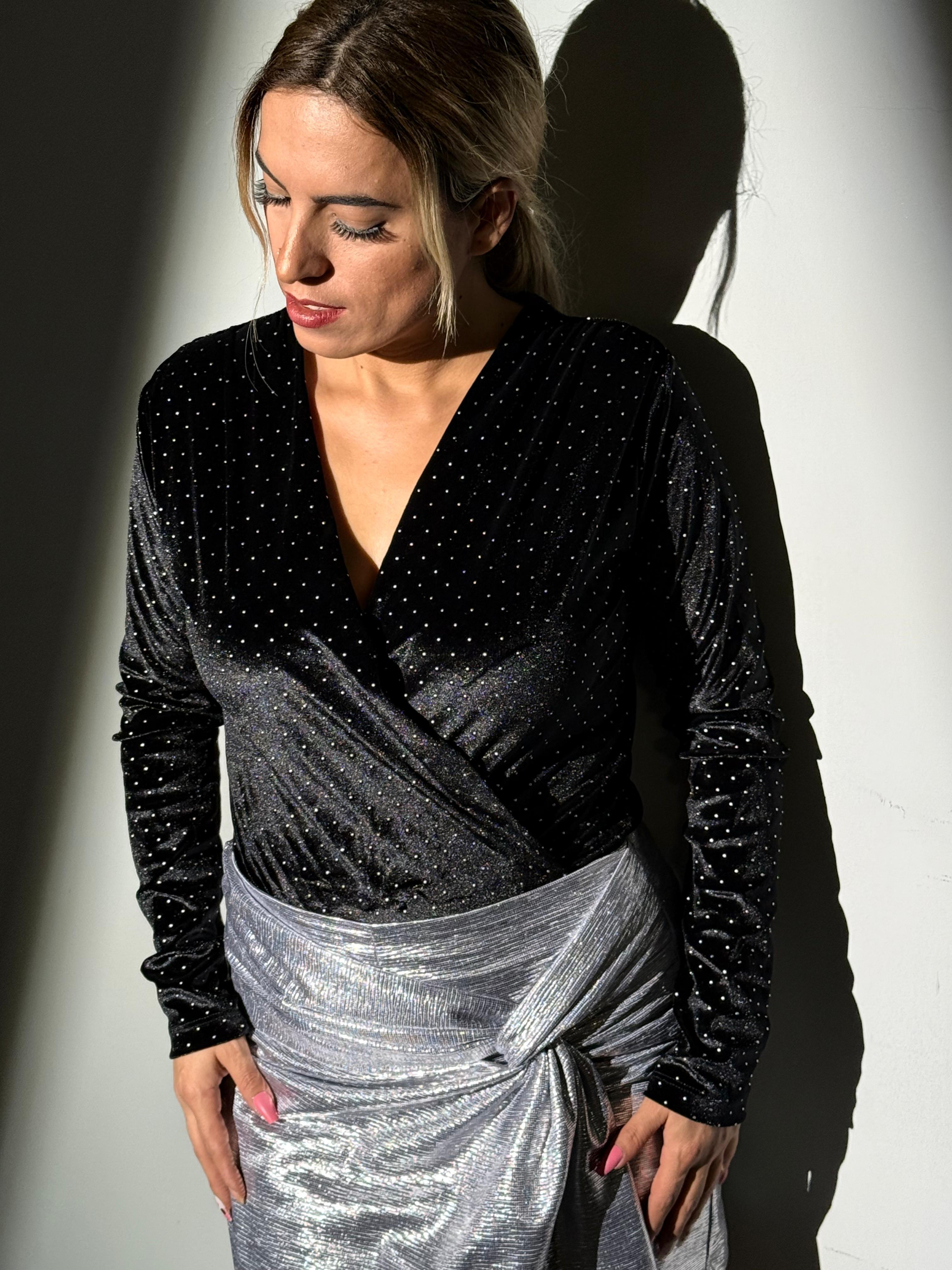 Kadife Taş Detaylı Bodysuit